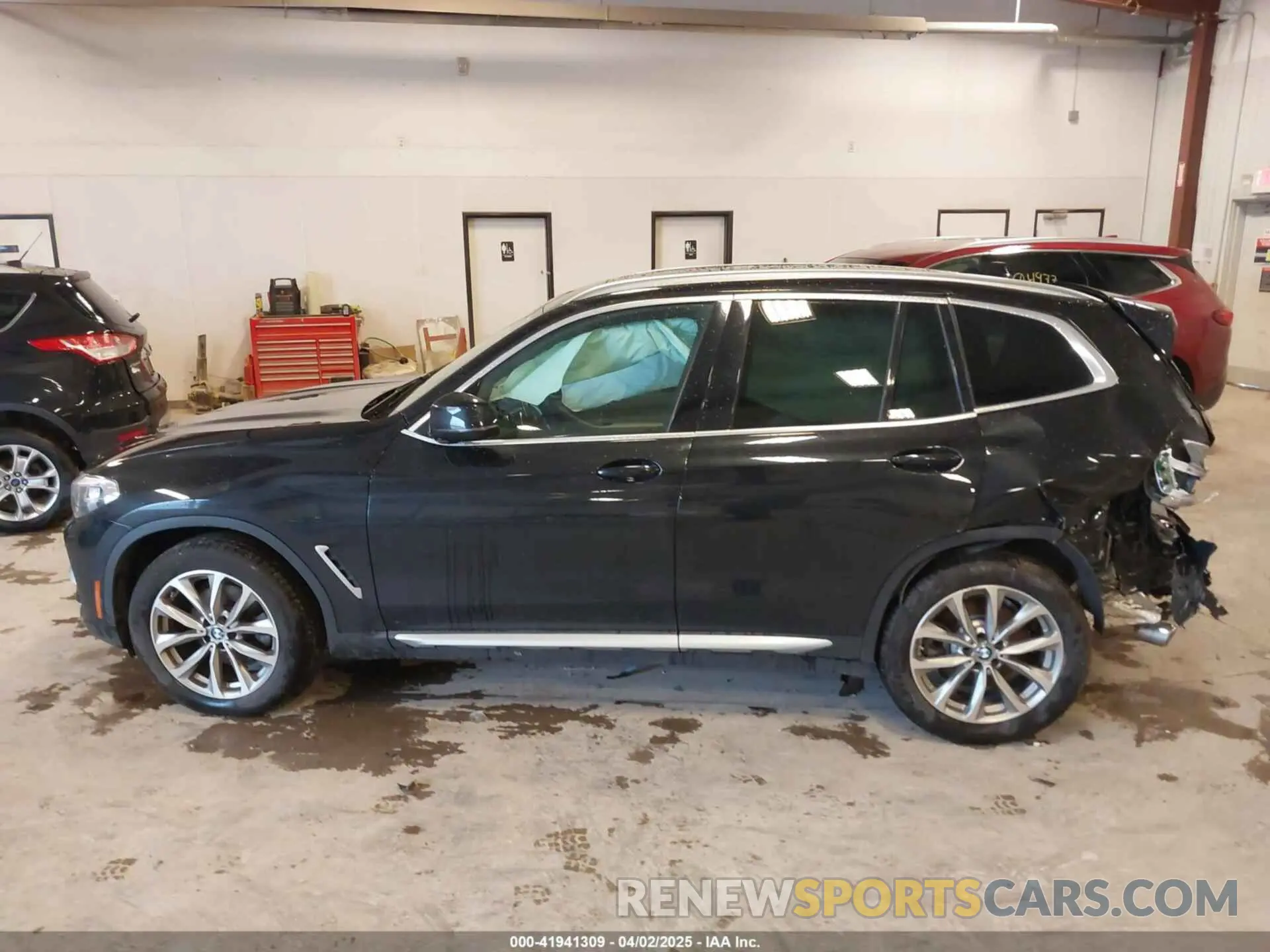 14 fotografías del automóvil dañado 5UXTR9C51KLE15877 BMW X3 2019