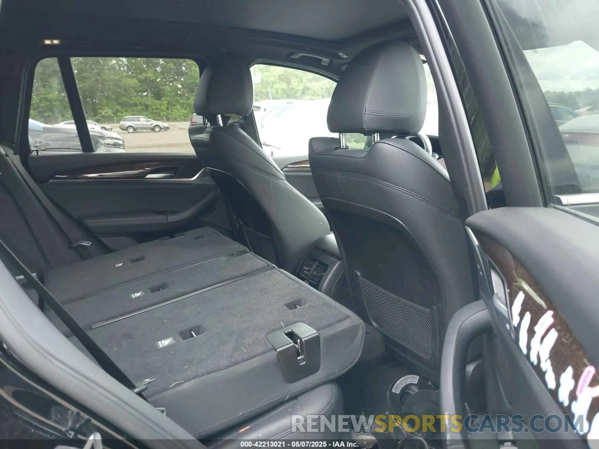 8 fotografías del automóvil dañado 5UXTR9C51KLE19086 BMW X3 2019