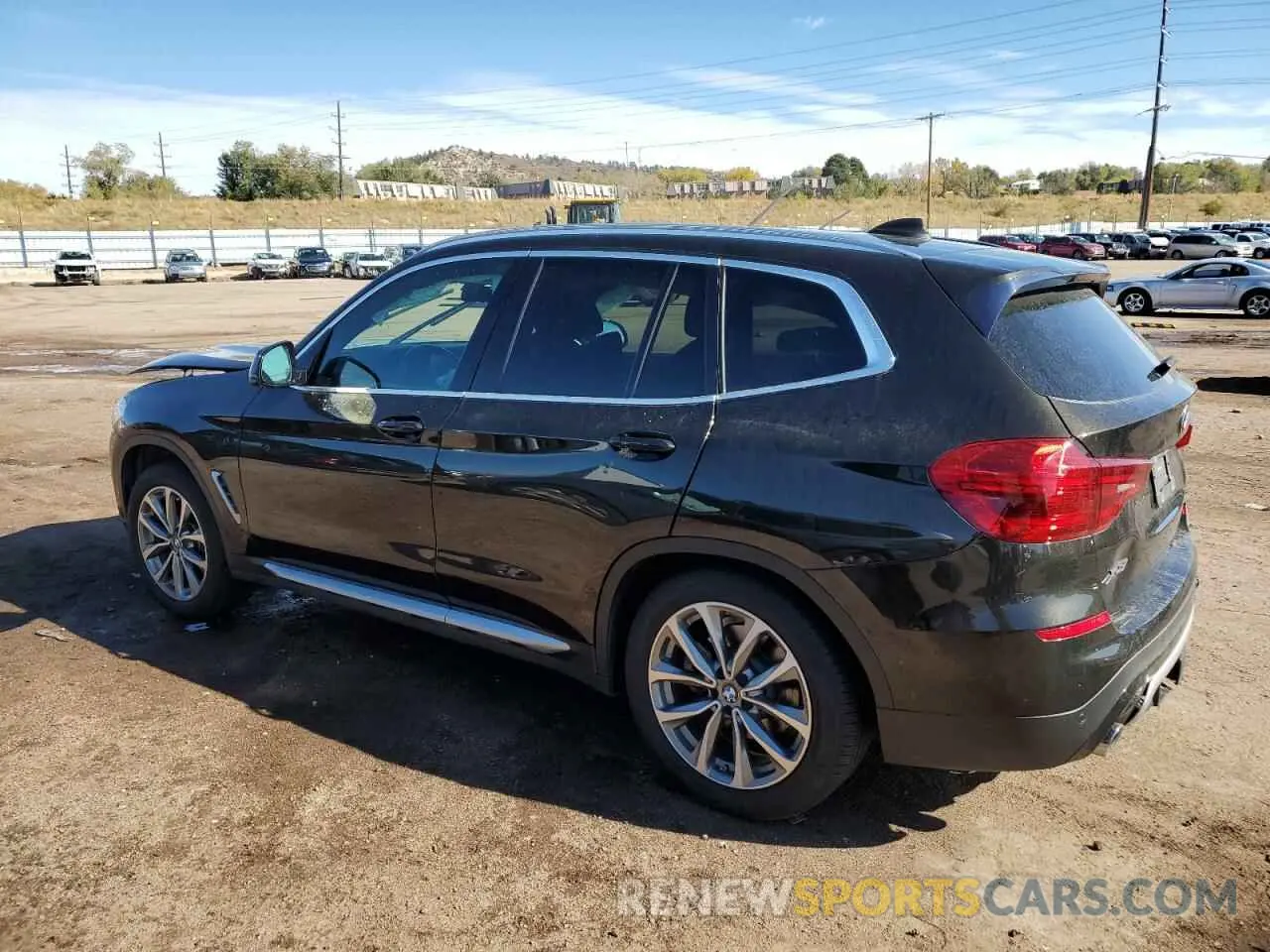 2 fotografías del automóvil dañado 5UXTR9C51KLP92335 BMW X3 2019