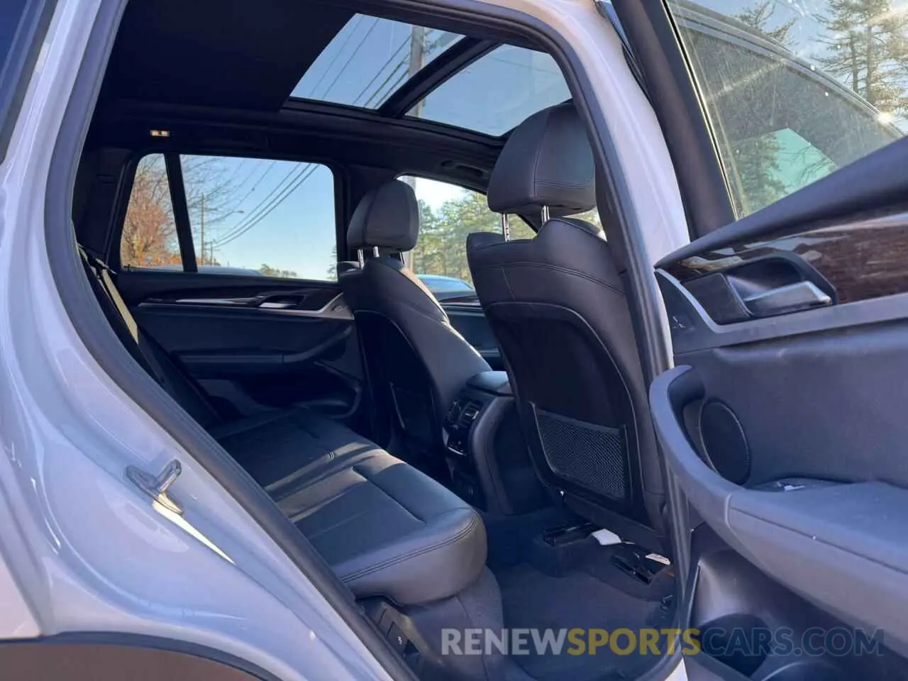 6 fotografías del automóvil dañado 5UXTR9C51KLR04647 BMW X3 2019