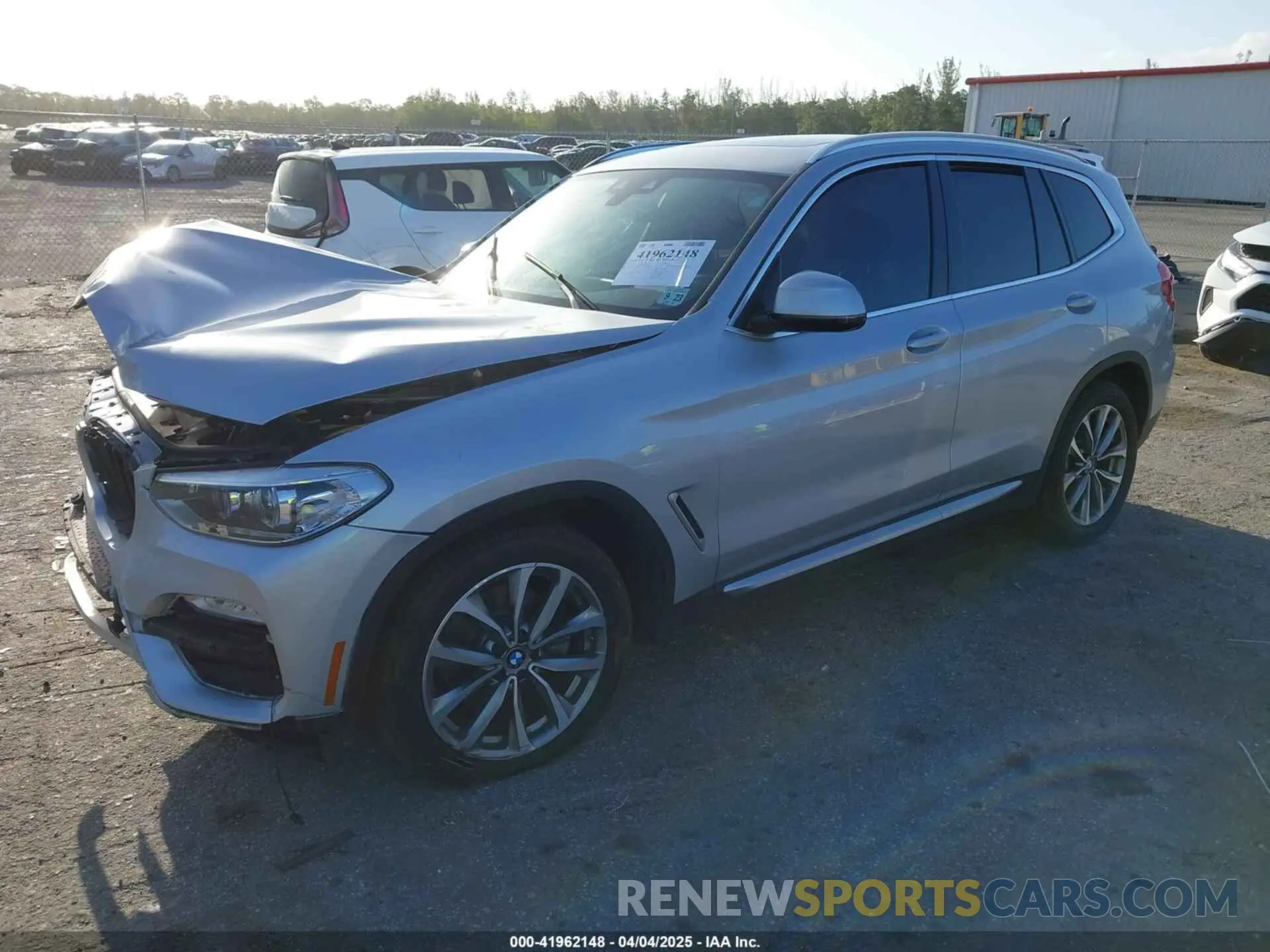 2 fotografías del automóvil dañado 5UXTR9C52KLD92349 BMW X3 2019