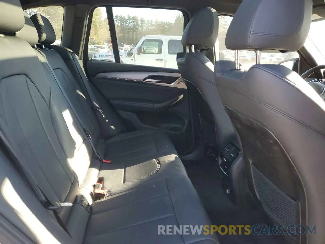 11 fotografías del automóvil dañado 5UXTR9C52KLE15614 BMW X3 2019