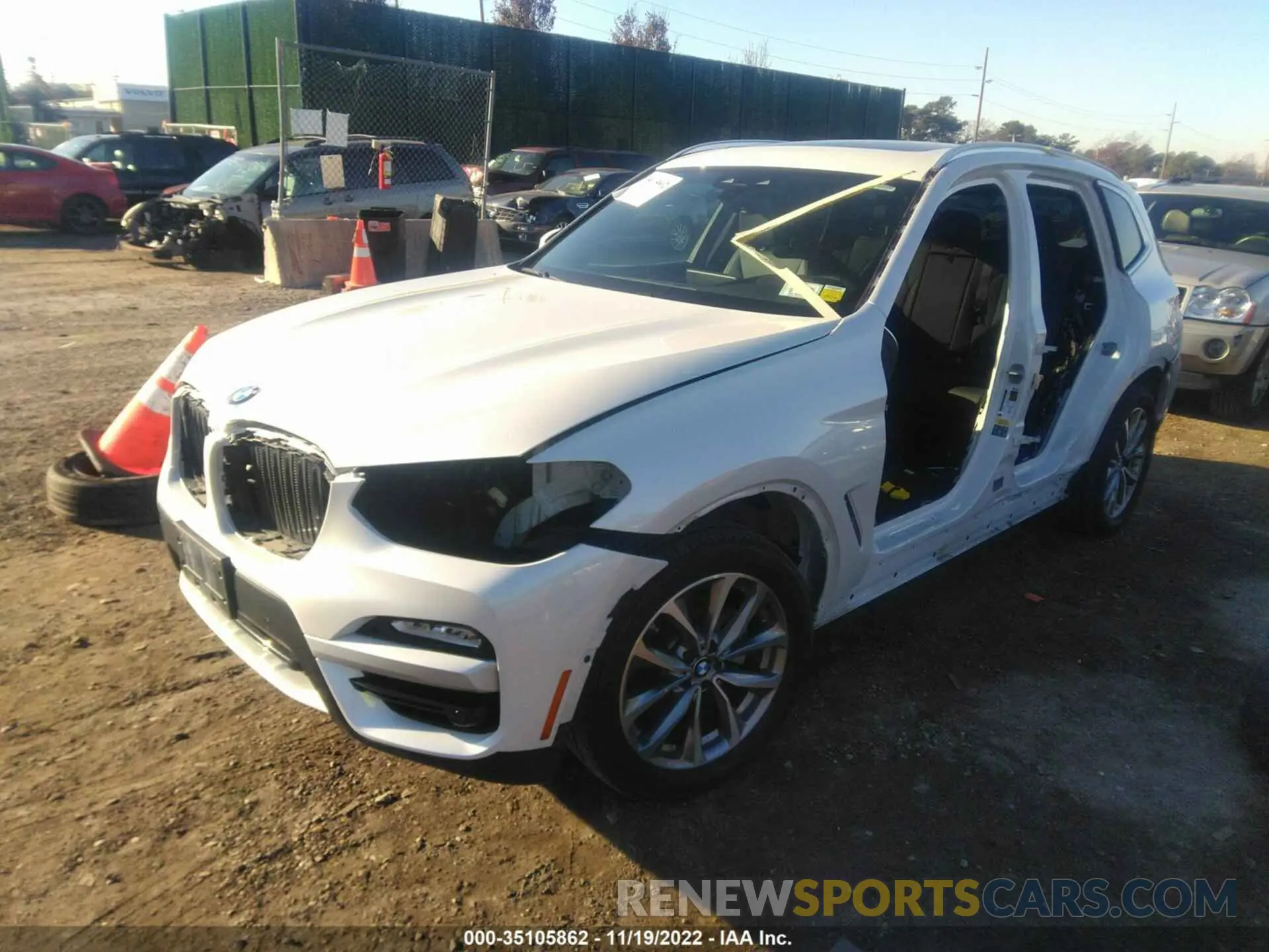 2 fotografías del automóvil dañado 5UXTR9C52KLP87578 BMW X3 2019