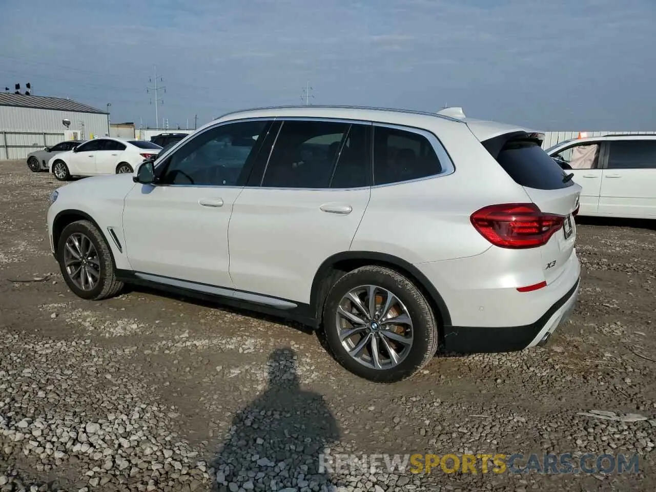 2 fotografías del automóvil dañado 5UXTR9C52KLP87600 BMW X3 2019