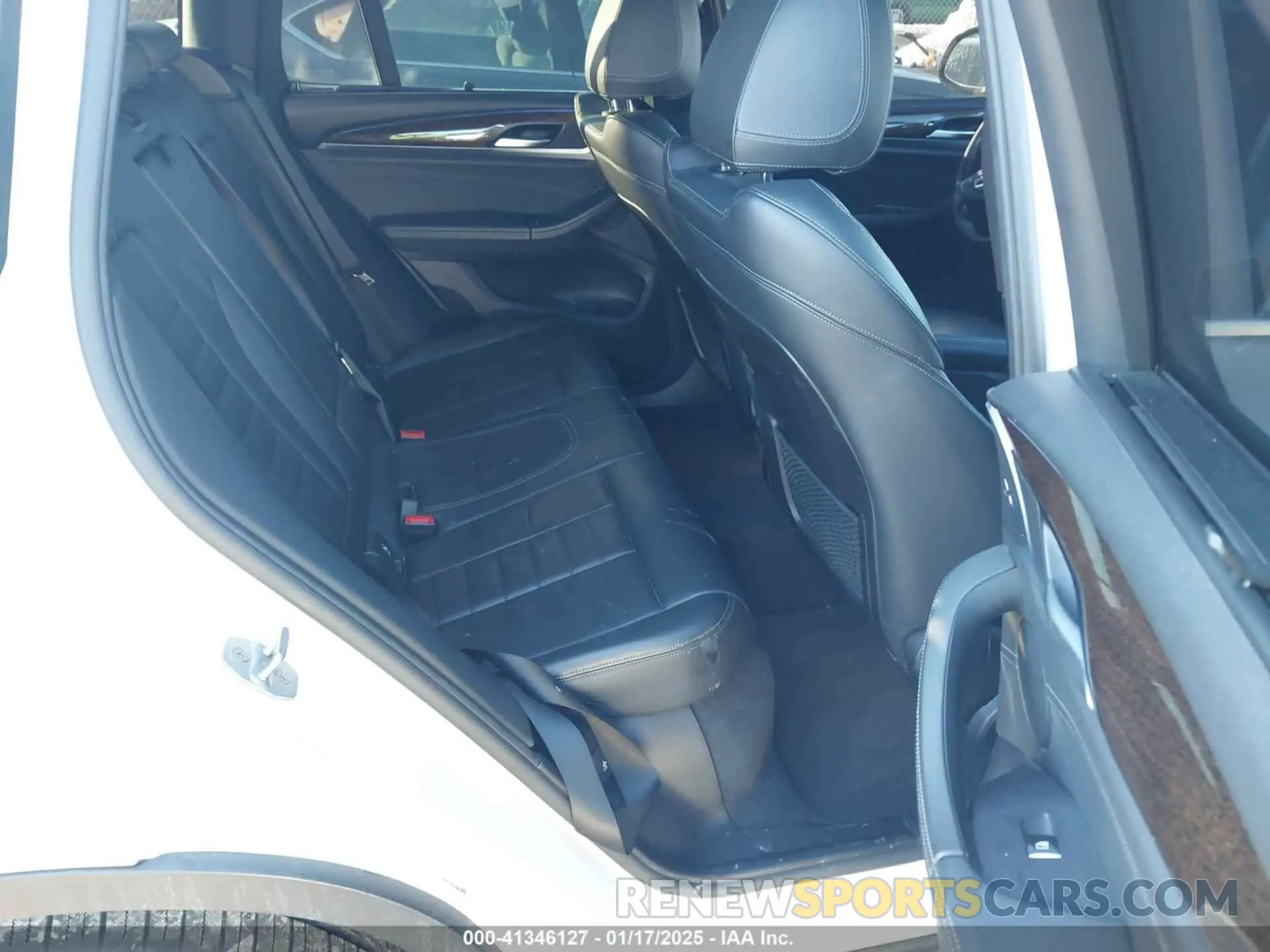 8 fotografías del automóvil dañado 5UXTR9C52KLP90836 BMW X3 2019