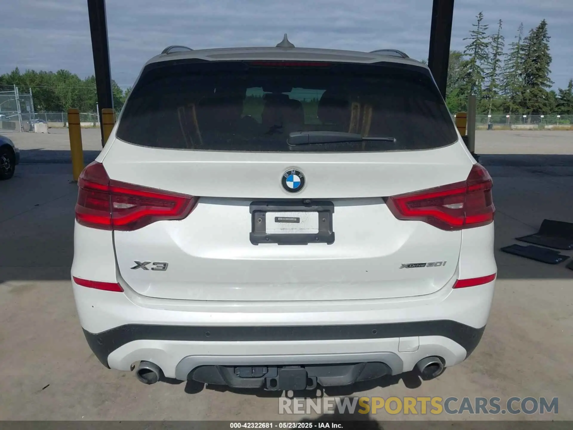 16 fotografías del automóvil dañado 5UXTR9C52KLP96605 BMW X3 2019