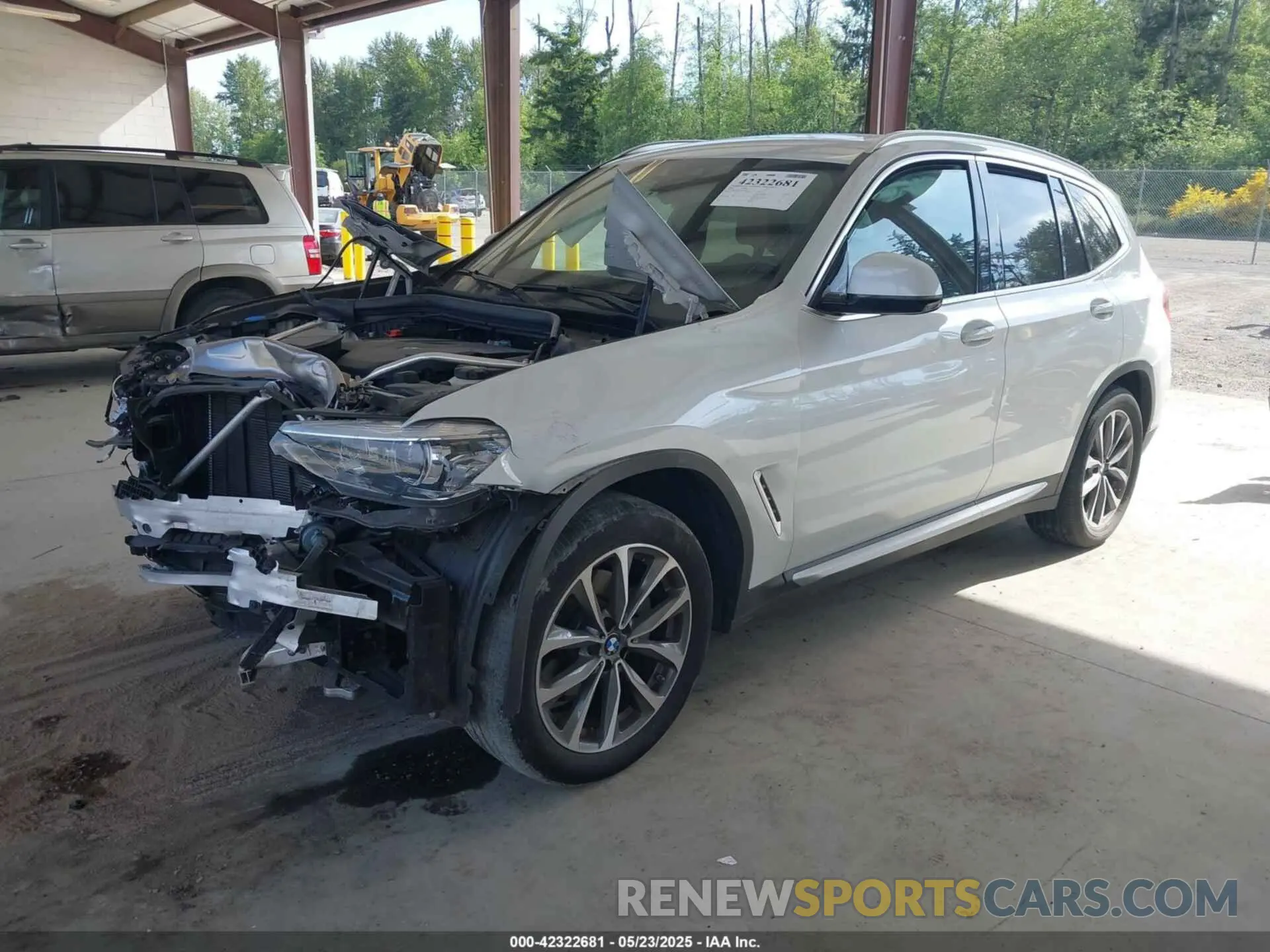 2 fotografías del automóvil dañado 5UXTR9C52KLP96605 BMW X3 2019