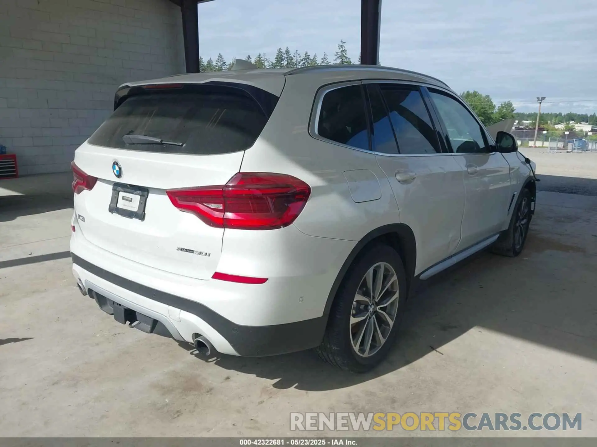 4 fotografías del automóvil dañado 5UXTR9C52KLP96605 BMW X3 2019