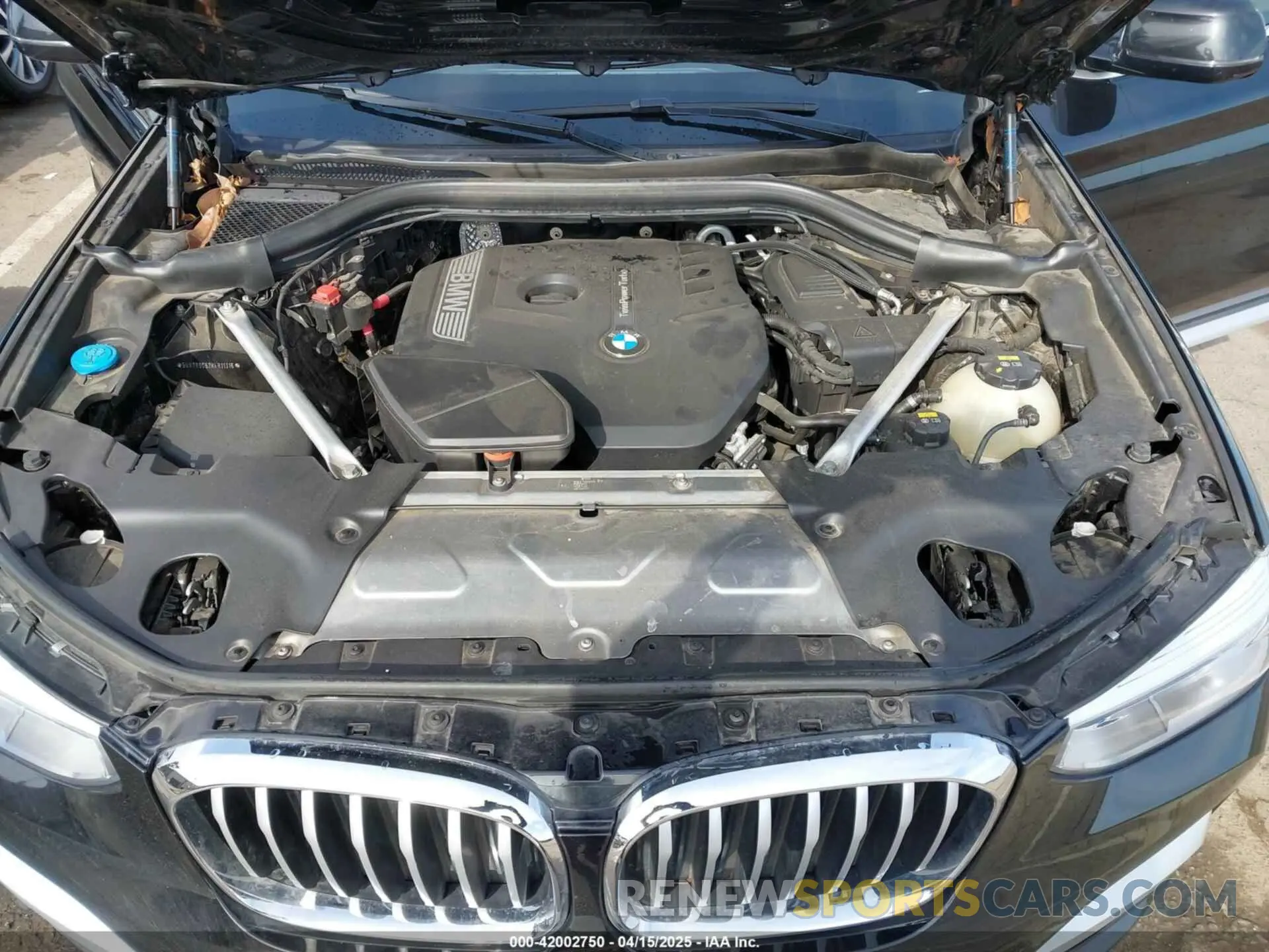 10 fotografías del automóvil dañado 5UXTR9C52KLR11316 BMW X3 2019