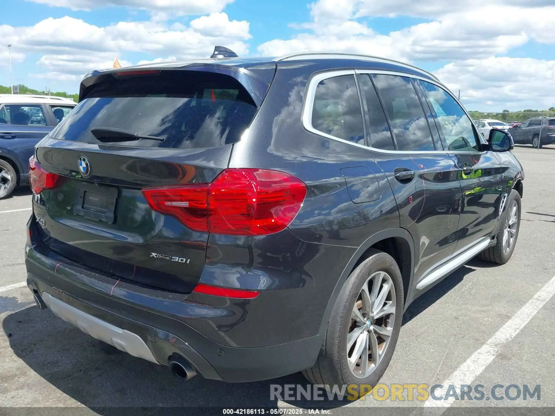 4 fotografías del automóvil dañado 5UXTR9C53KLP81692 BMW X3 2019