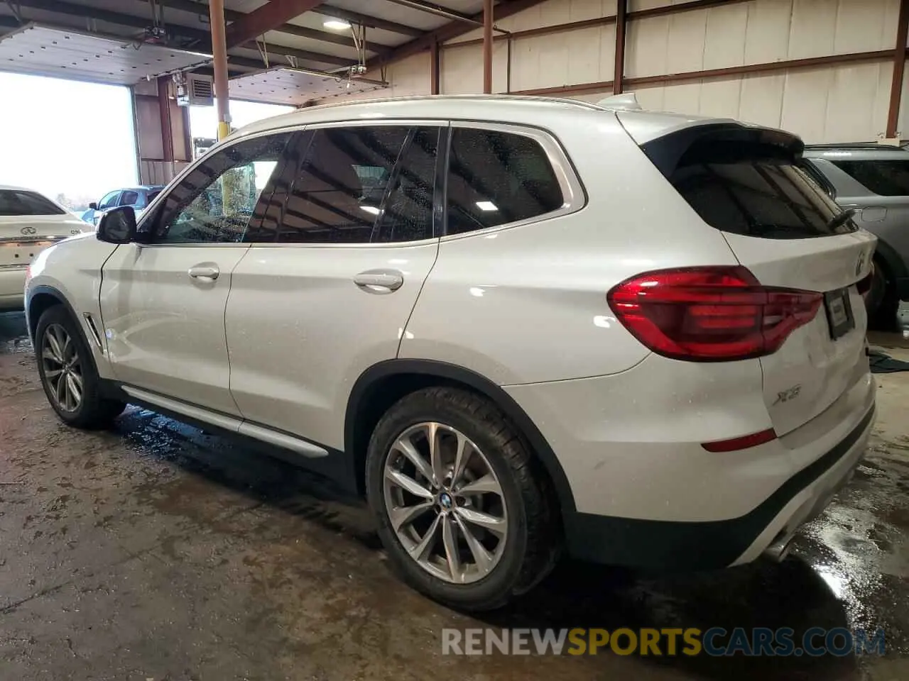 2 fotografías del automóvil dañado 5UXTR9C53KLP90019 BMW X3 2019