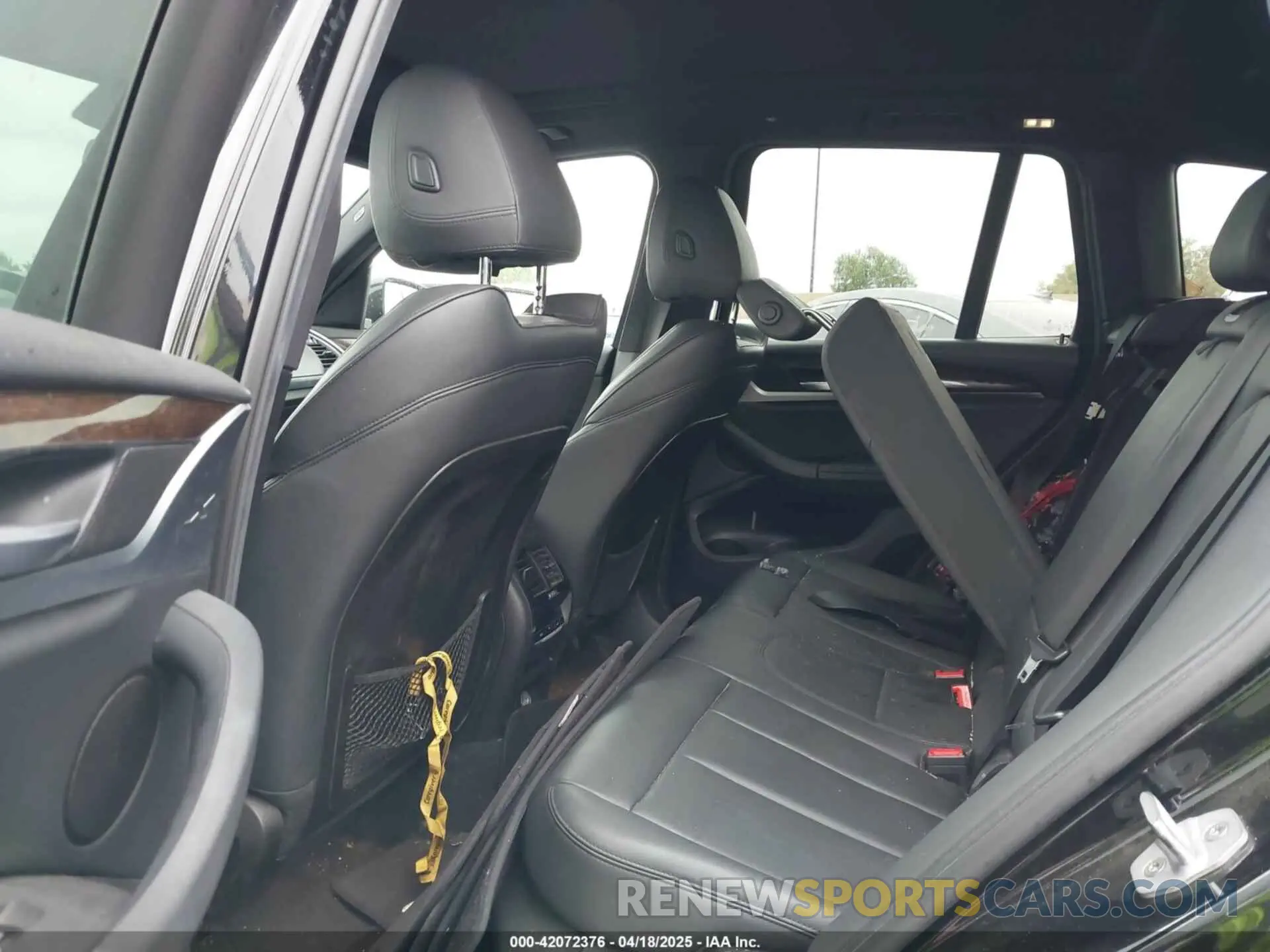 8 fotografías del automóvil dañado 5UXTR9C54KLD94460 BMW X3 2019