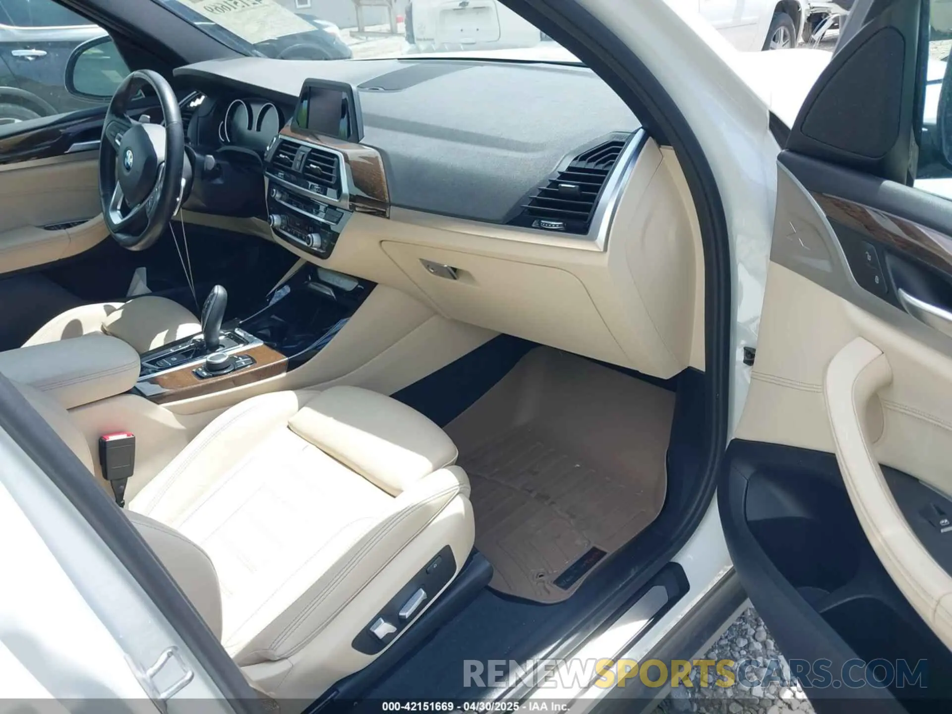 5 fotografías del automóvil dañado 5UXTR9C54KLP92216 BMW X3 2019