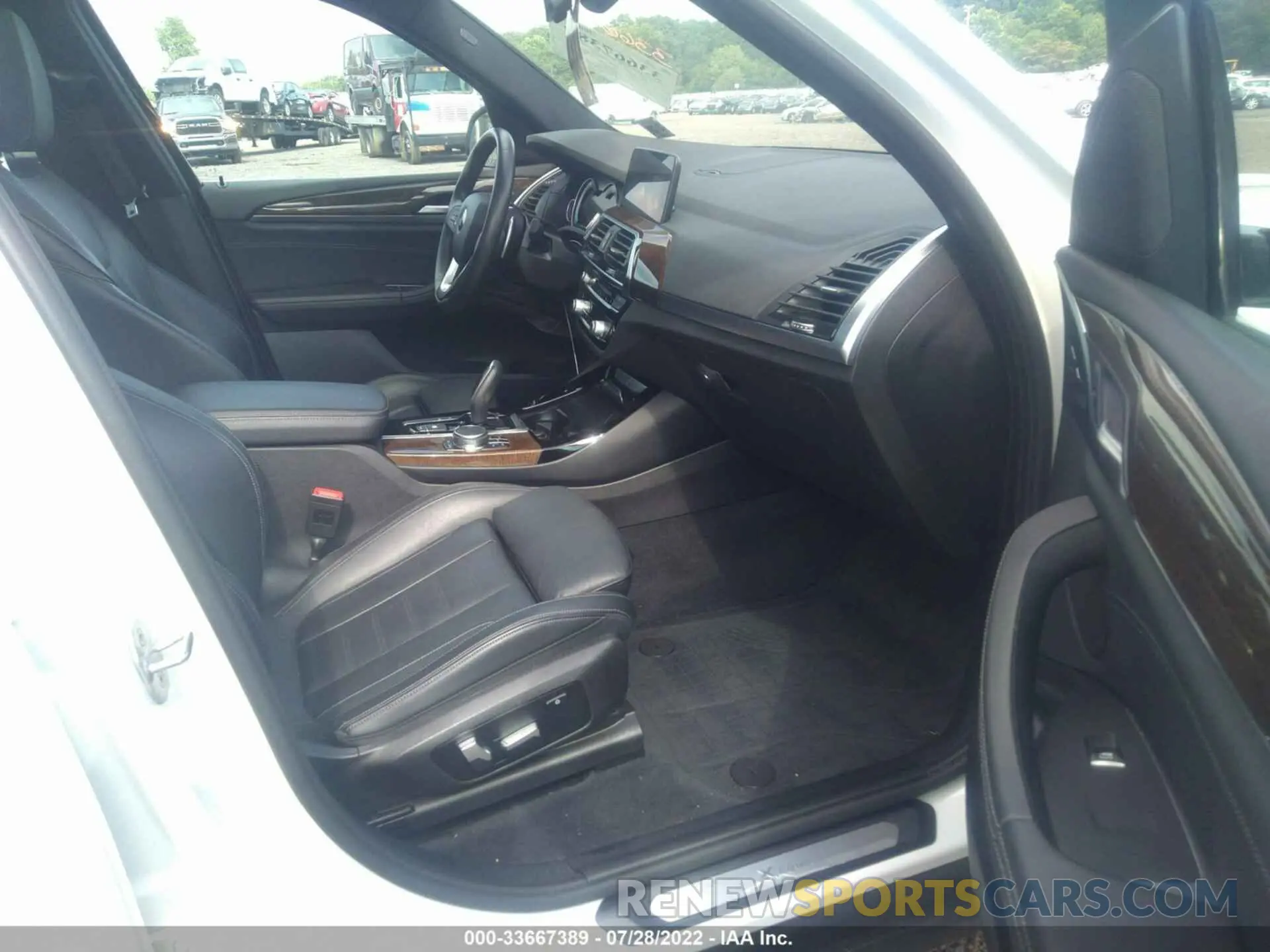 5 fotografías del automóvil dañado 5UXTR9C55KLD92037 BMW X3 2019