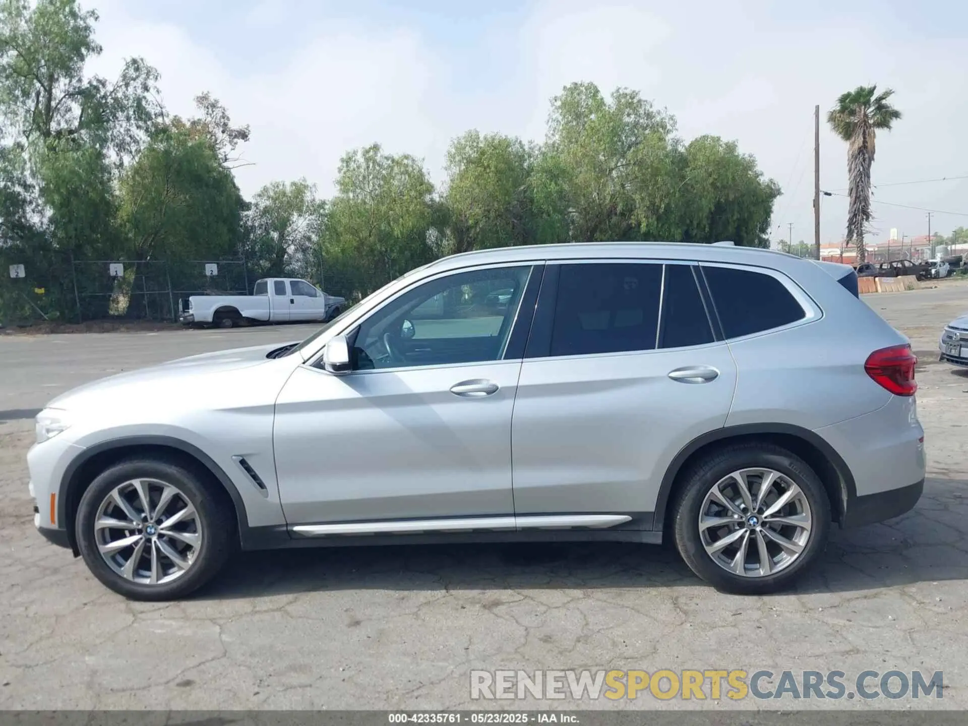 15 fotografías del automóvil dañado 5UXTR9C55KLP91754 BMW X3 2019