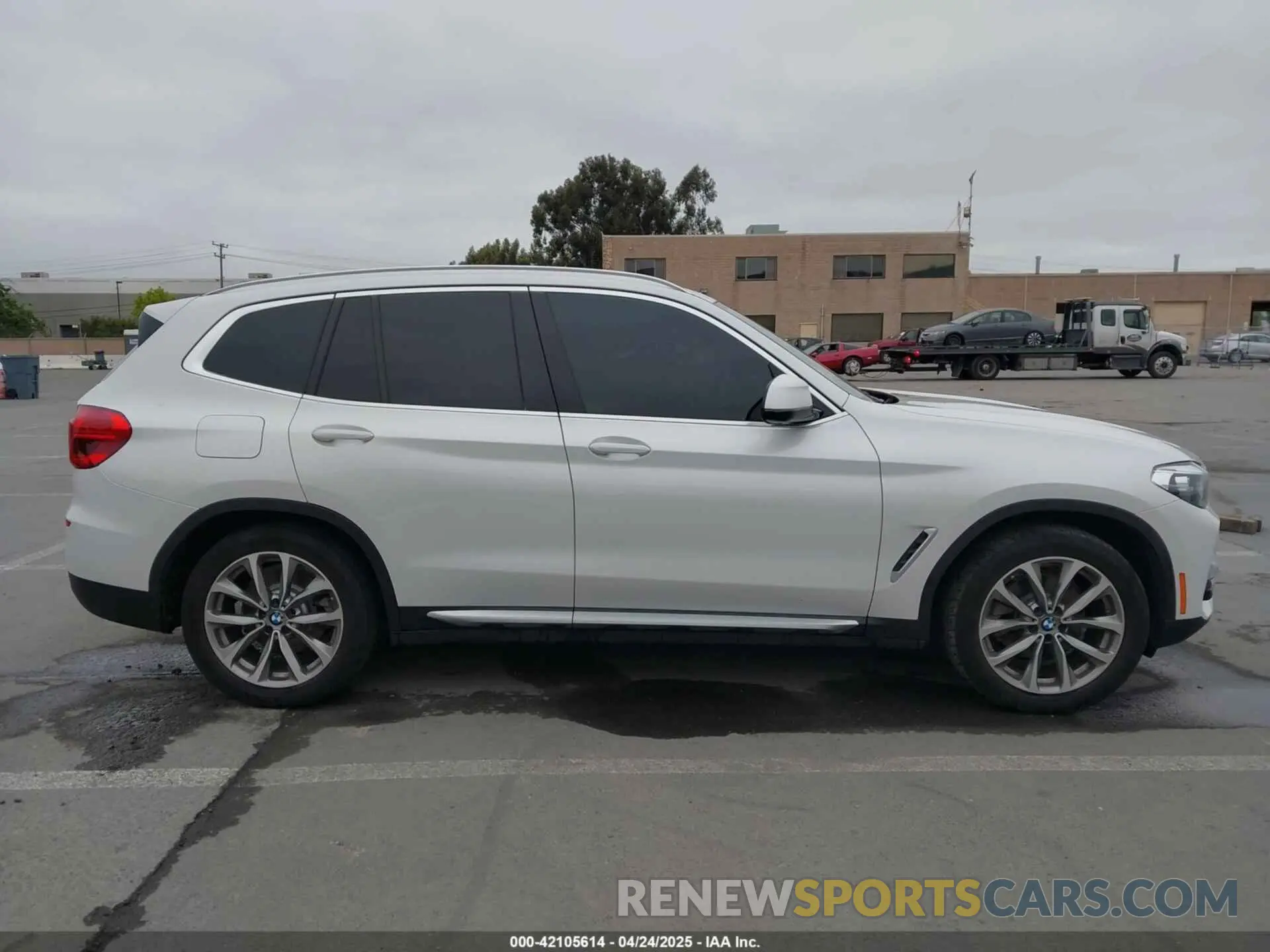 12 fotografías del automóvil dañado 5UXTR9C55KLR07275 BMW X3 2019