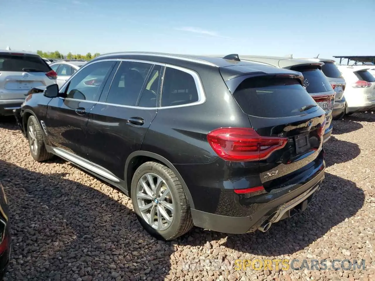 2 fotografías del automóvil dañado 5UXTR9C56KLD97800 BMW X3 2019