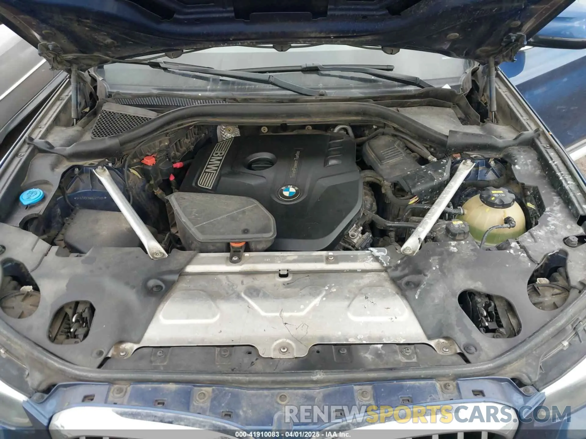 10 fotografías del automóvil dañado 5UXTR9C56KLE17009 BMW X3 2019