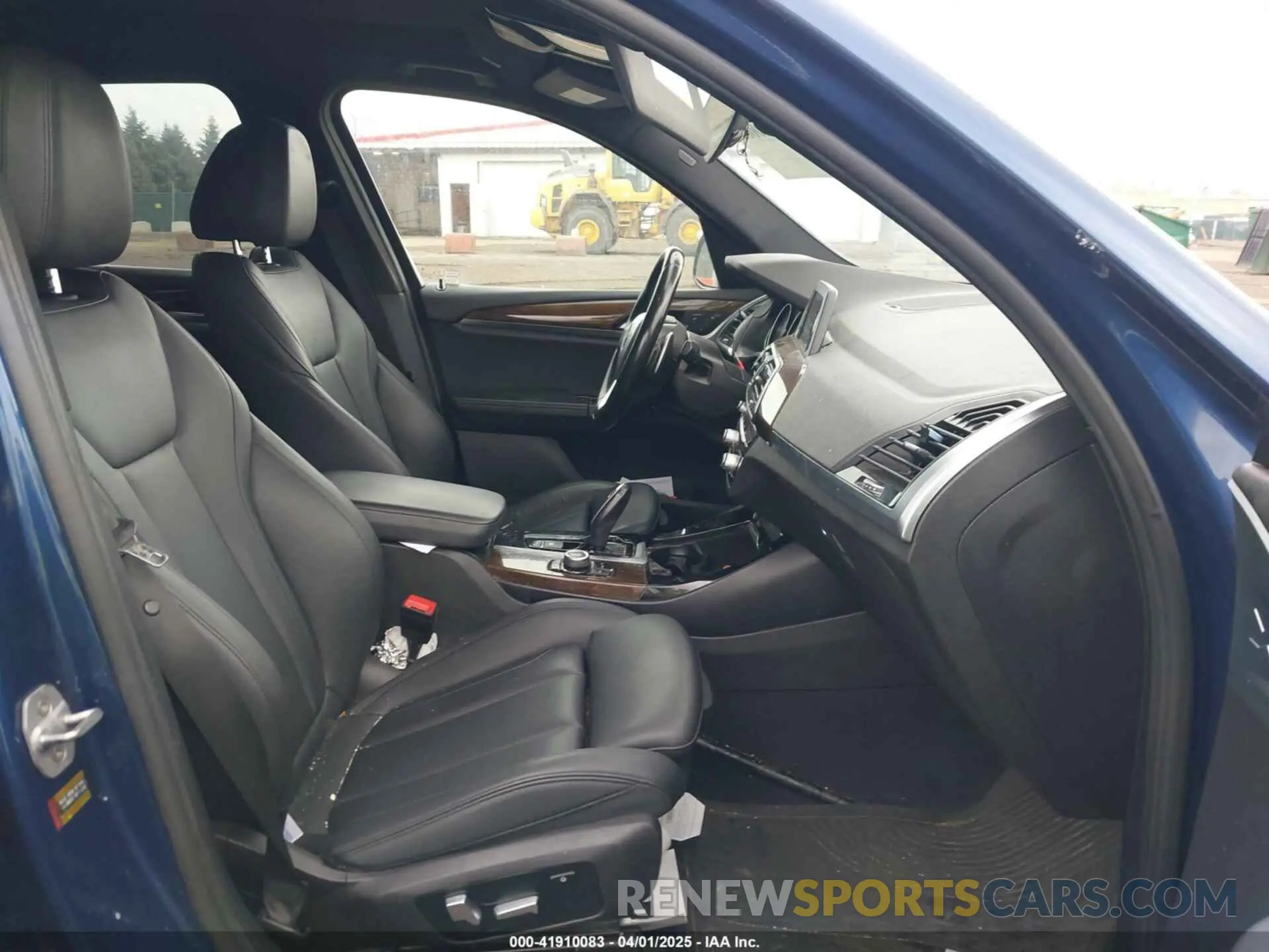 5 fotografías del automóvil dañado 5UXTR9C56KLE17009 BMW X3 2019