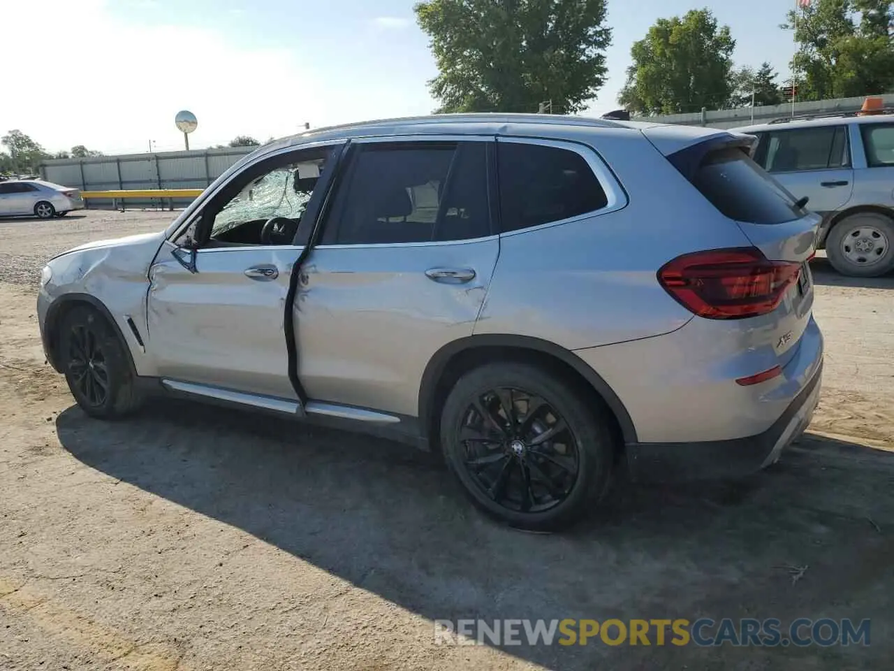 2 fotografías del automóvil dañado 5UXTR9C56KLP89544 BMW X3 2019