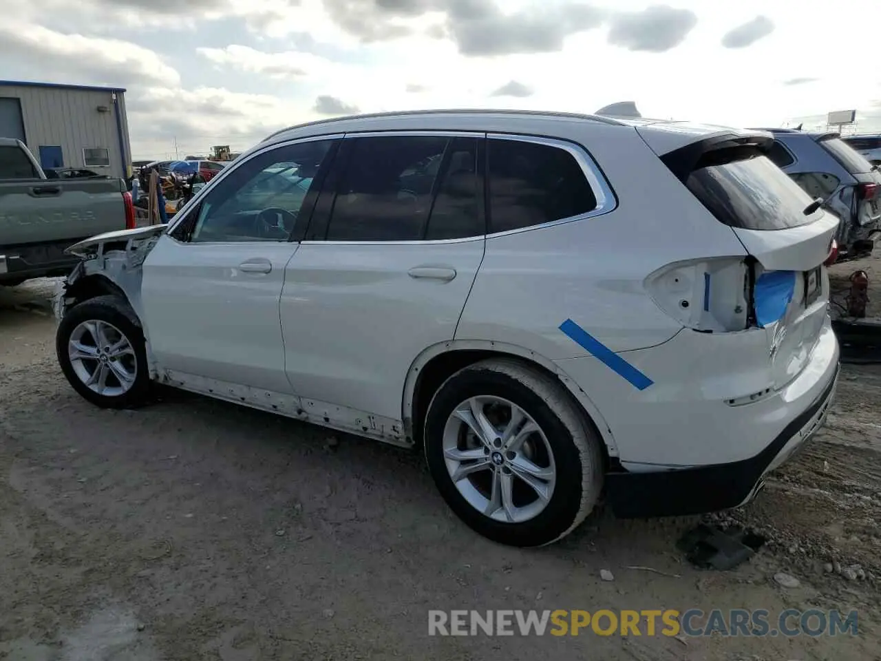 2 fotografías del automóvil dañado 5UXTR9C57KLD91665 BMW X3 2019