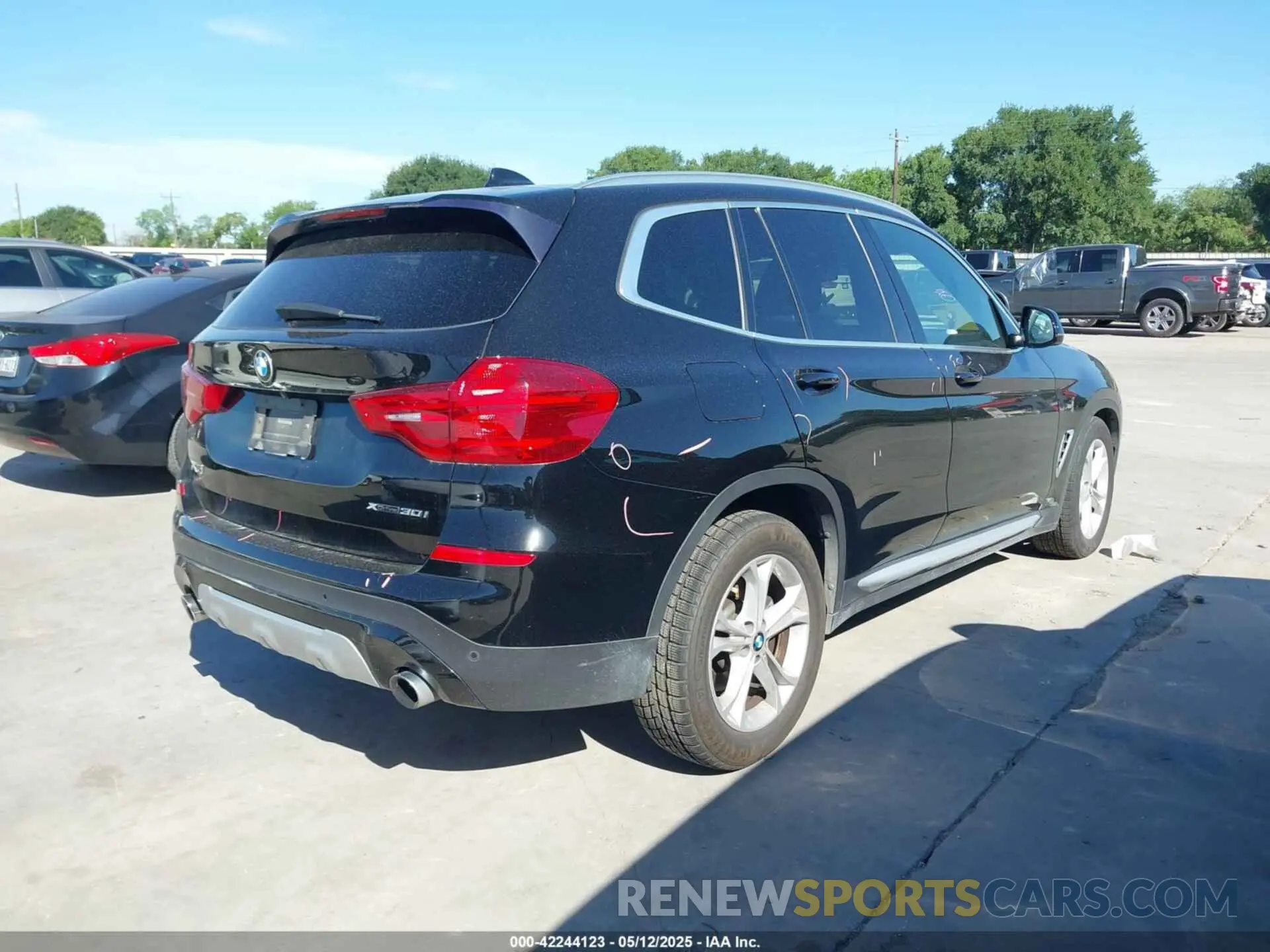 4 fotografías del automóvil dañado 5UXTR9C57KLD94095 BMW X3 2019