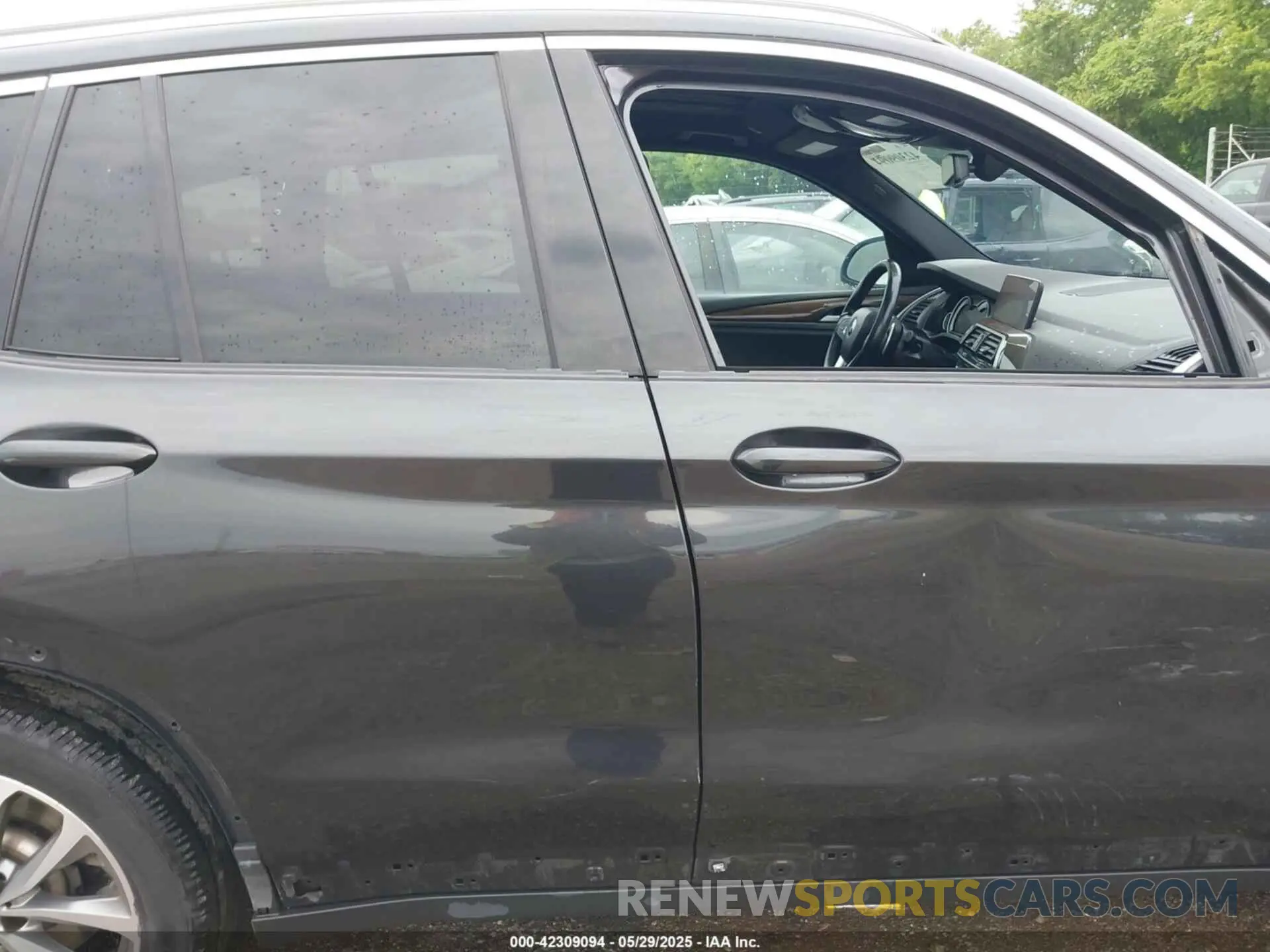 14 fotografías del automóvil dañado 5UXTR9C57KLD96770 BMW X3 2019