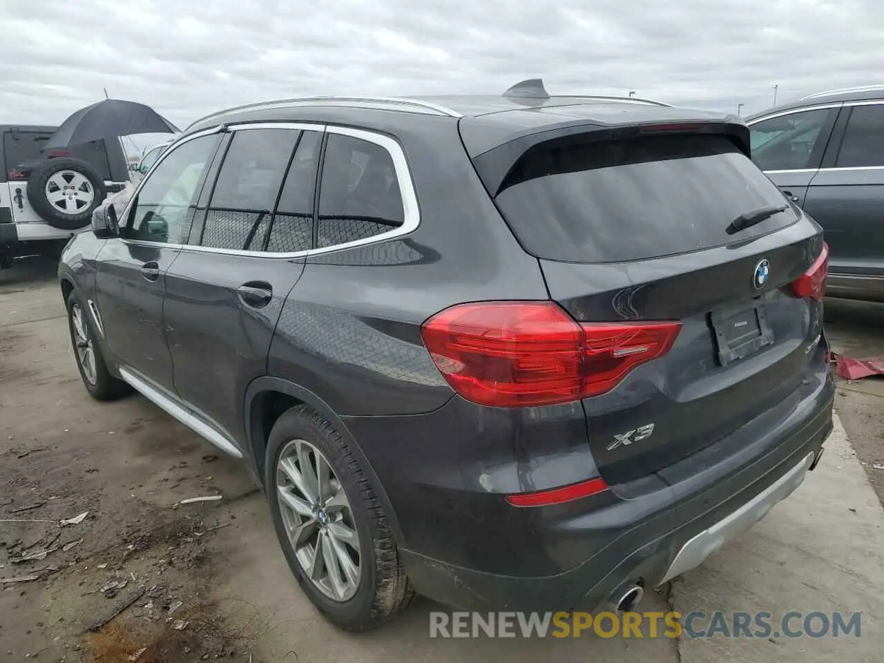 2 fotografías del automóvil dañado 5UXTR9C57KLE13213 BMW X3 2019