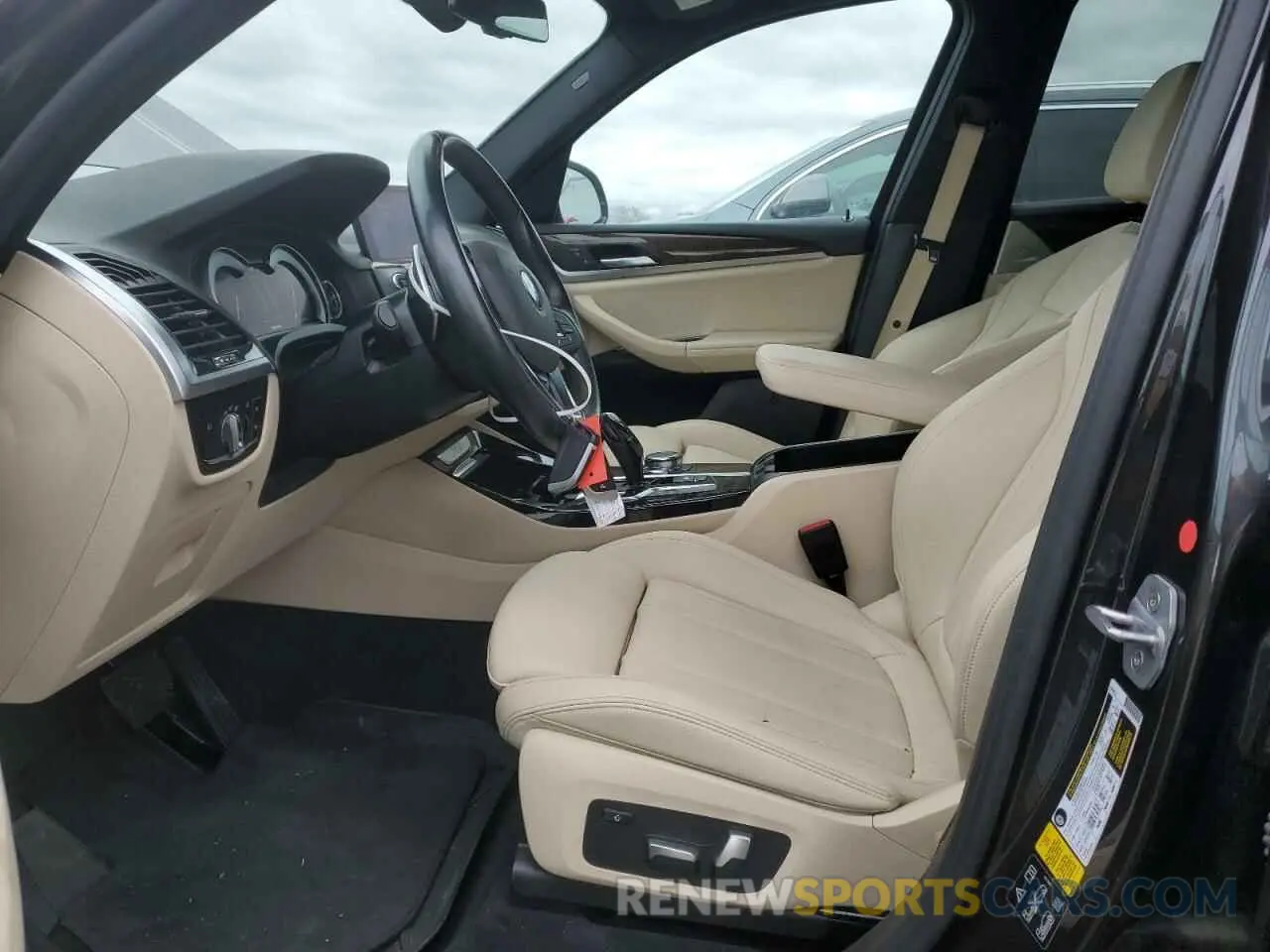 7 fotografías del automóvil dañado 5UXTR9C57KLE13213 BMW X3 2019