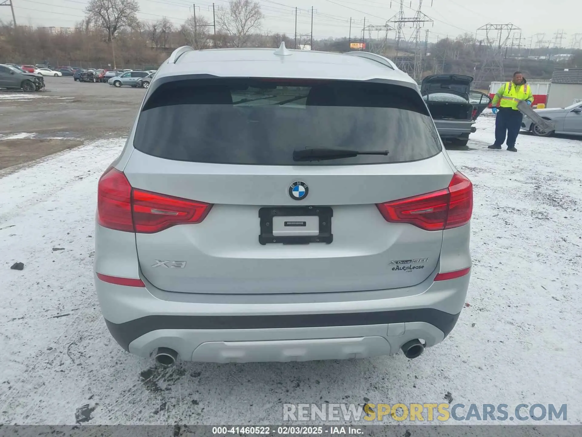 16 fotografías del automóvil dañado 5UXTR9C57KLP76883 BMW X3 2019