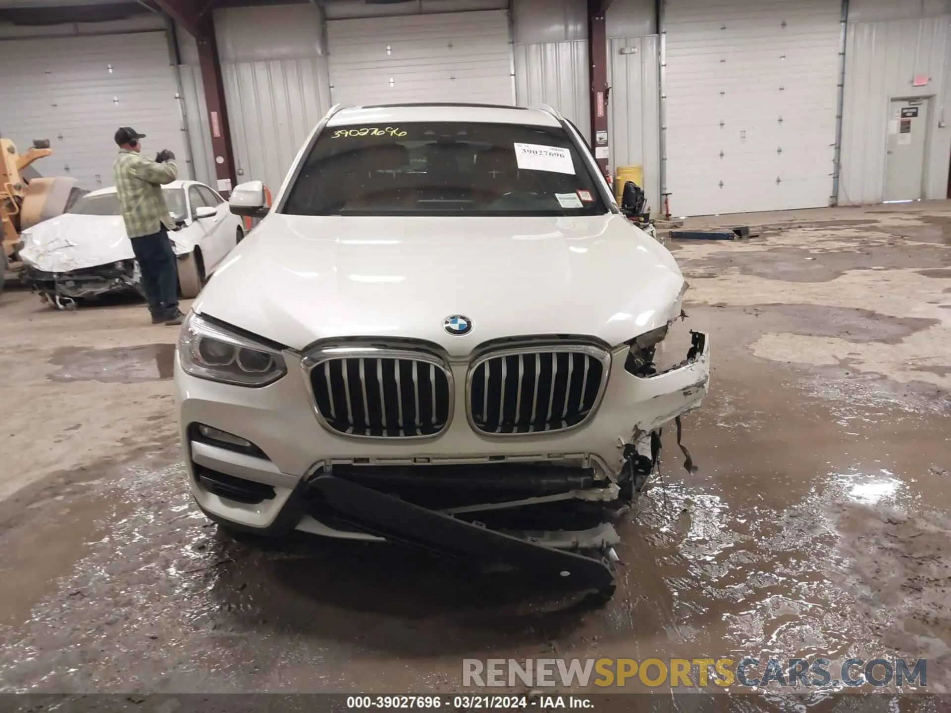 12 fotografías del automóvil dañado 5UXTR9C58KLD95949 BMW X3 2019