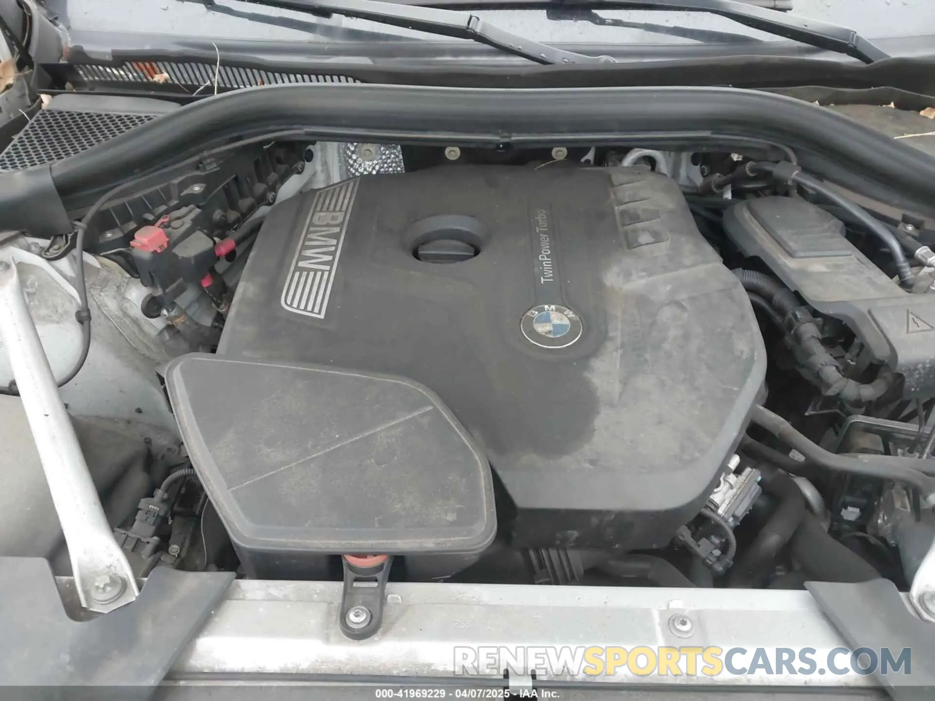 10 fotografías del automóvil dañado 5UXTR9C58KLD96857 BMW X3 2019