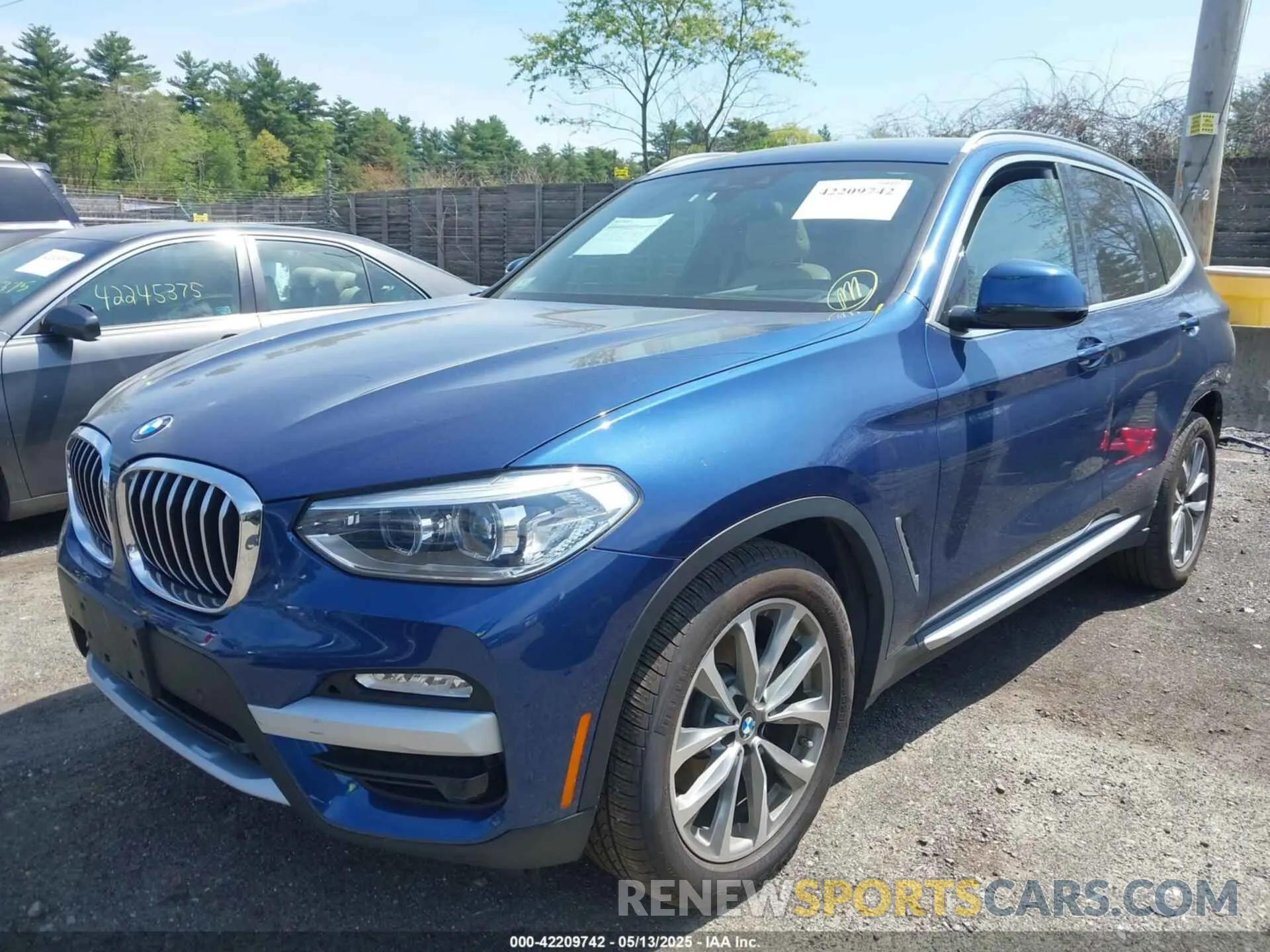 2 fotografías del automóvil dañado 5UXTR9C59KLD93739 BMW X3 2019