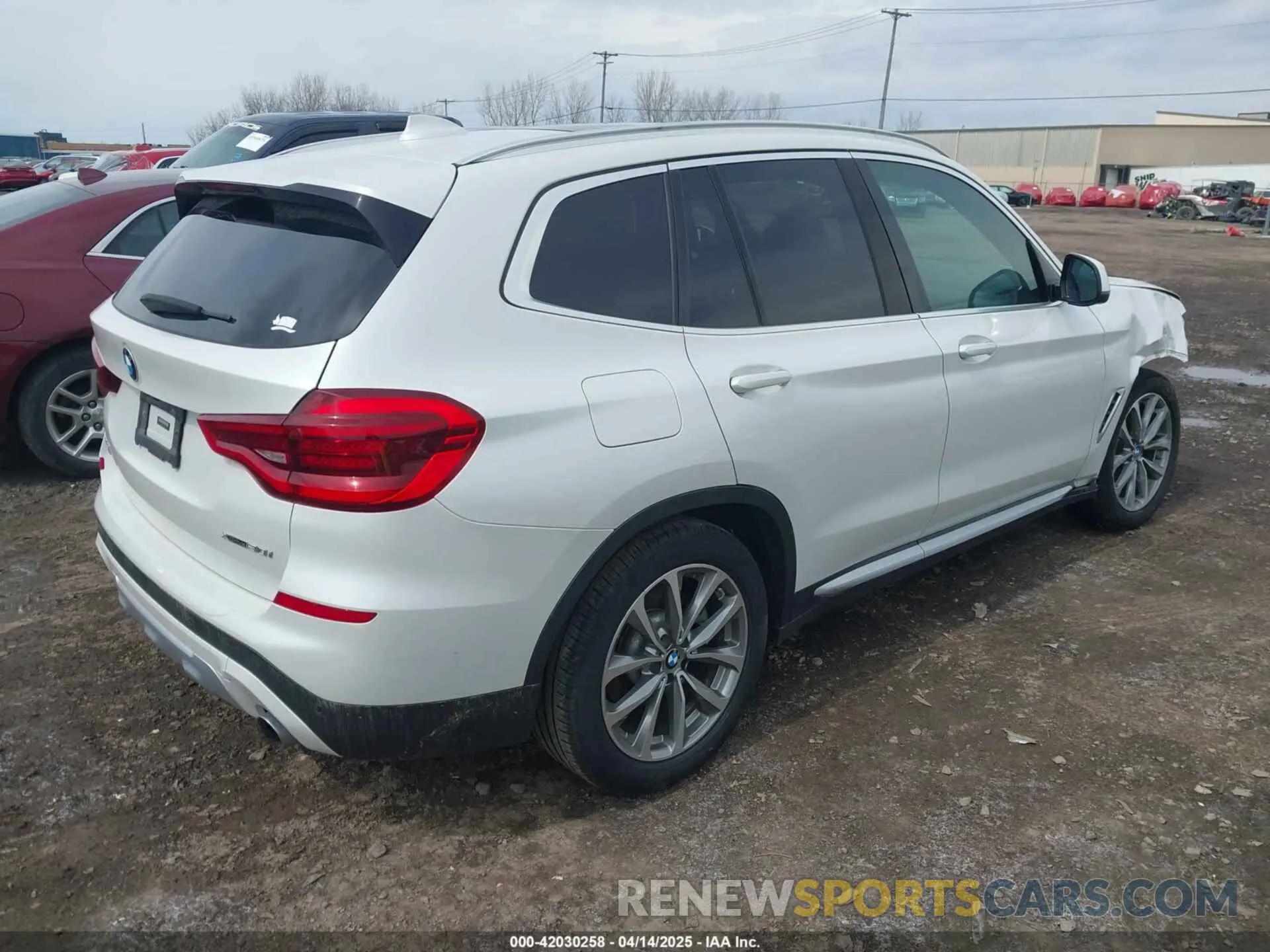 4 fotografías del automóvil dañado 5UXTR9C5XKLE17238 BMW X3 2019