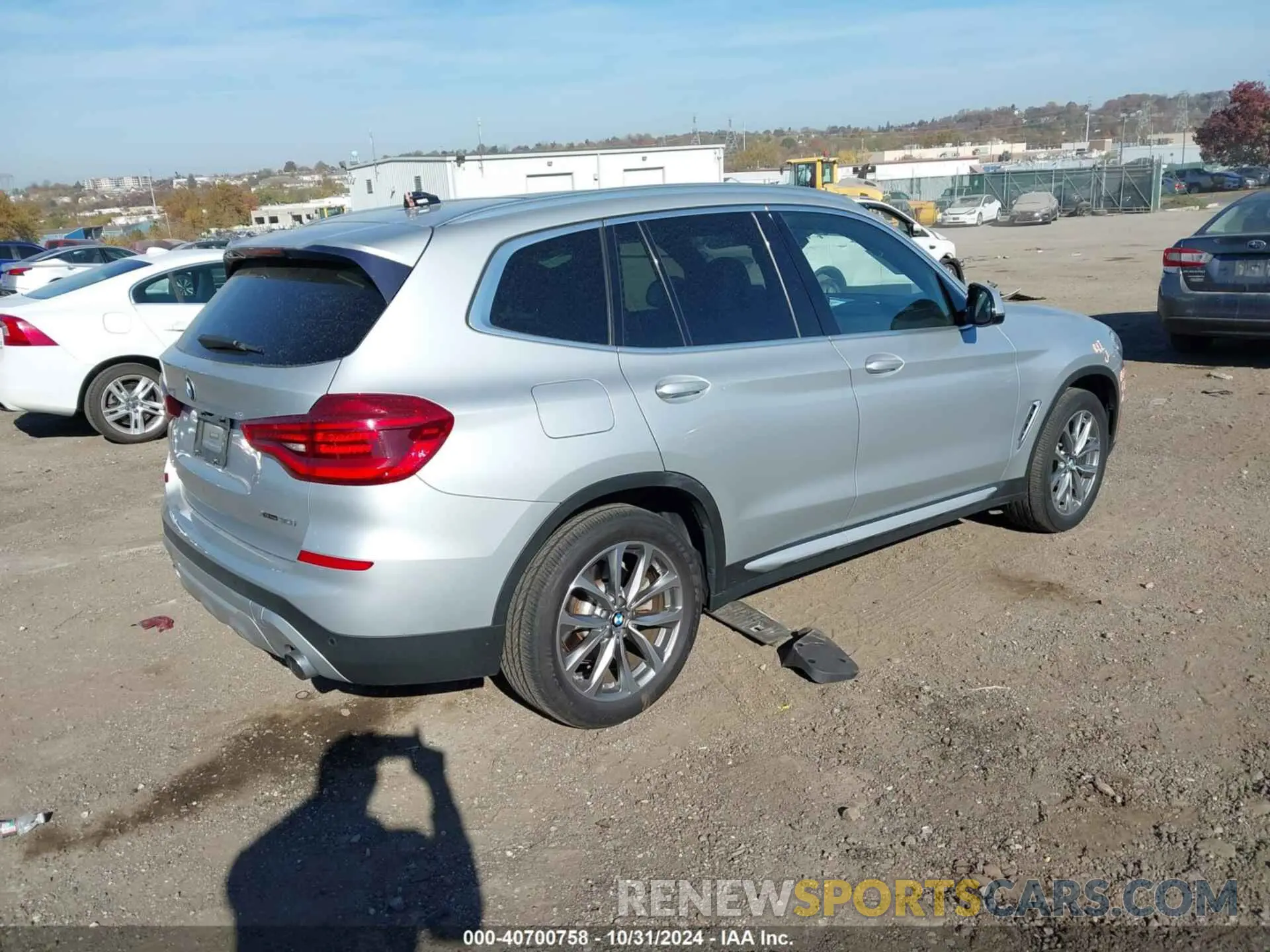 4 fotografías del automóvil dañado 5UXTR9C5XKLP77428 BMW X3 2019