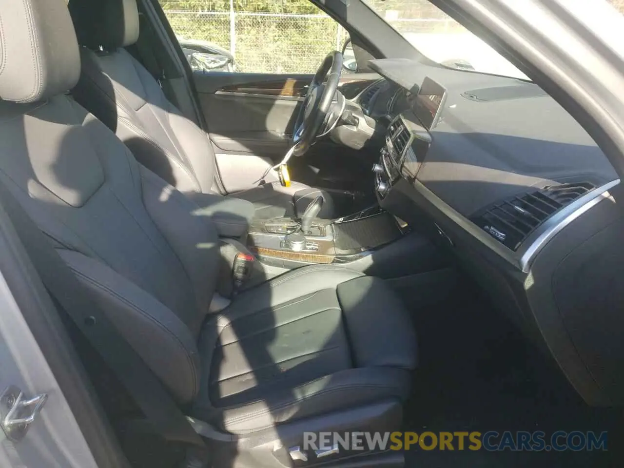 5 fotografías del automóvil dañado 5UXTR9C5XKLP93080 BMW X3 2019