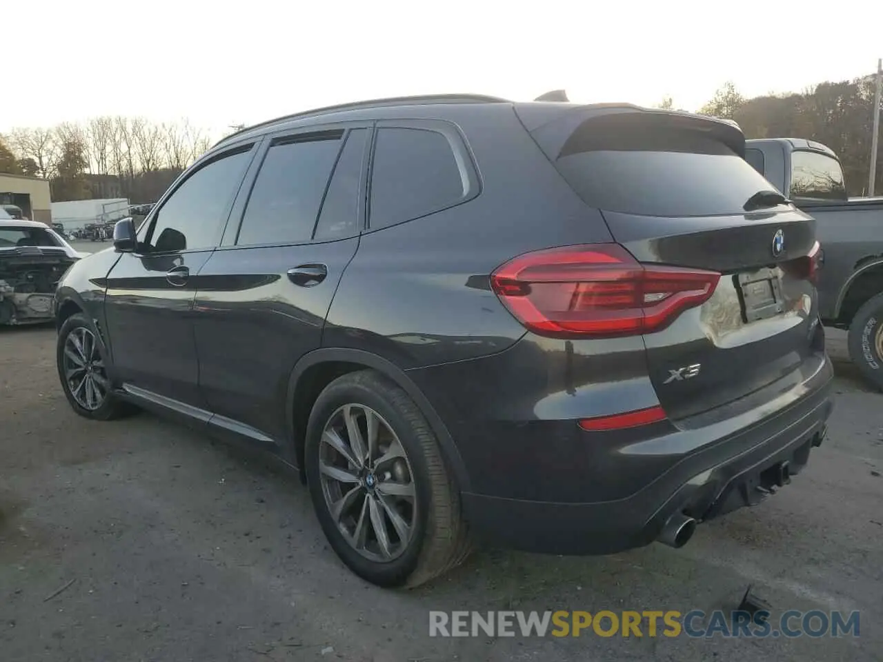 2 fotografías del automóvil dañado 5UXTR9C5XKLR10477 BMW X3 2019