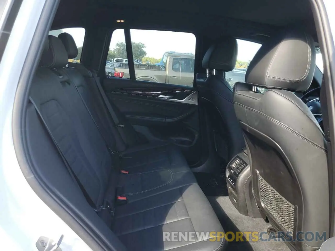 11 fotografías del automóvil dañado 5UXTS1C02L9C52925 BMW X3 2020