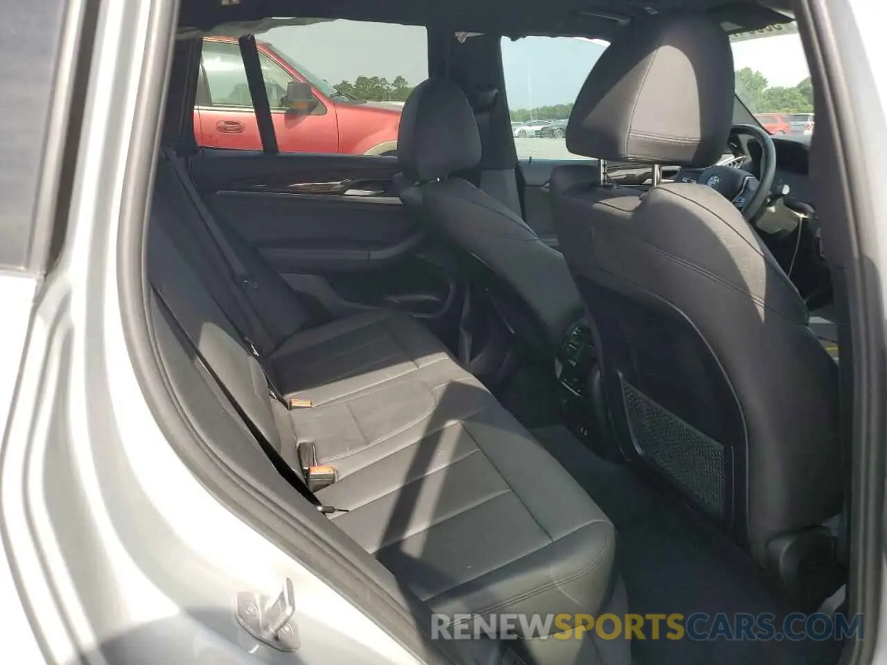 11 fotografías del automóvil dañado 5UXTY3C00L9D18642 BMW X3 2020