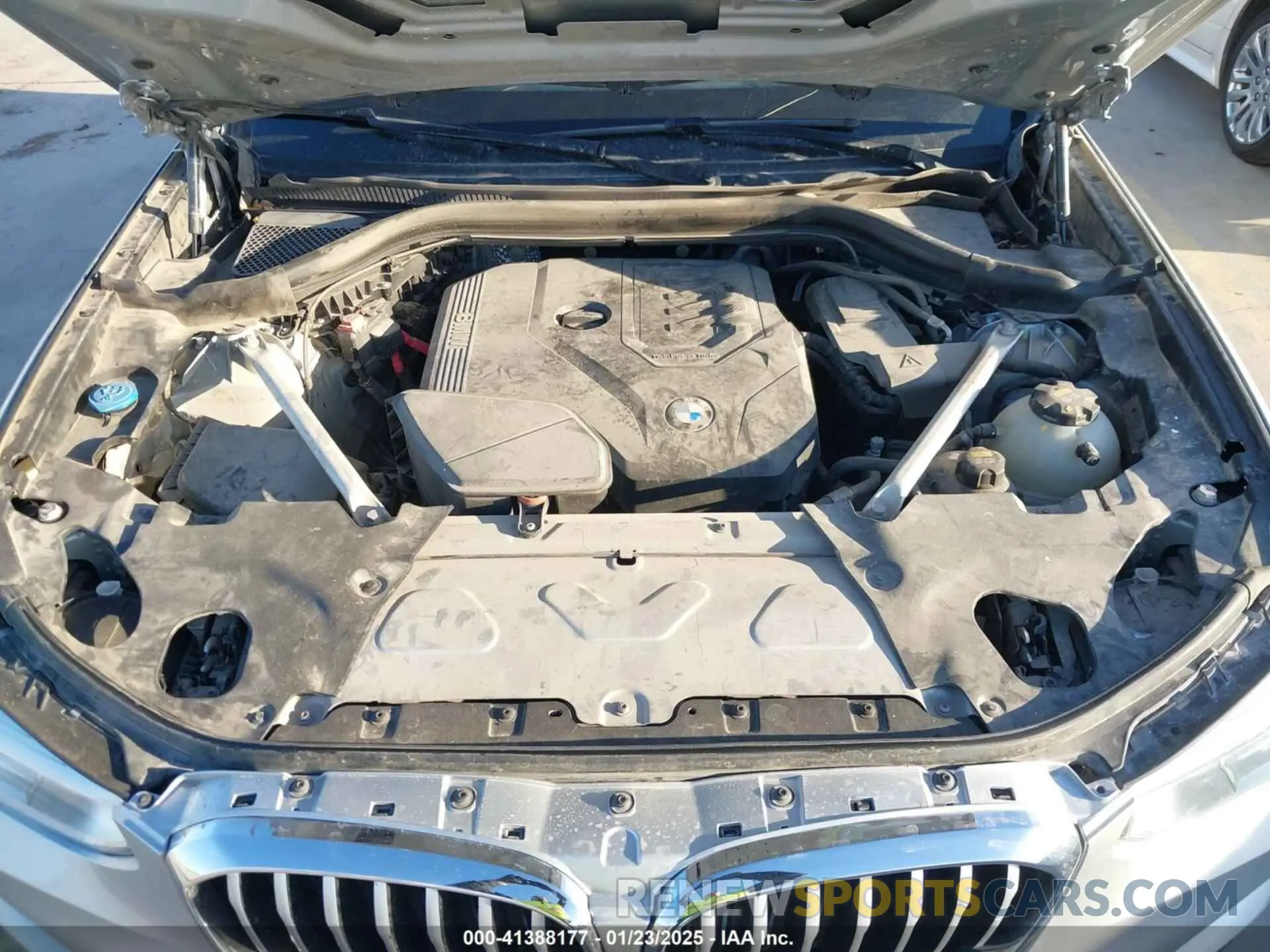 10 fotografías del automóvil dañado 5UXTY3C01L9B83655 BMW X3 2020