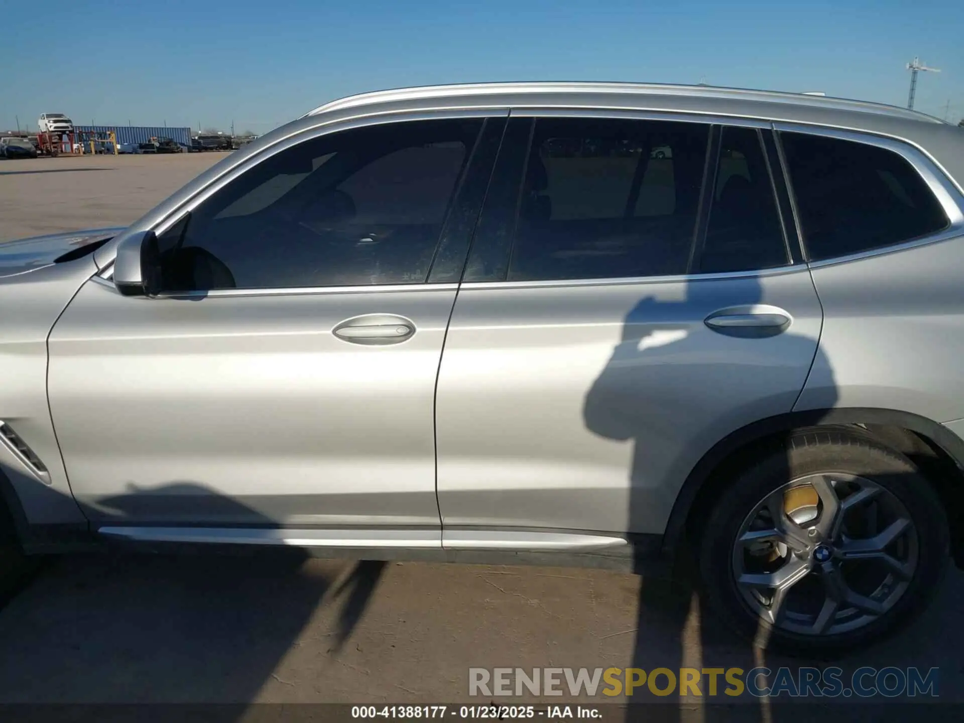 14 fotografías del automóvil dañado 5UXTY3C01L9B83655 BMW X3 2020