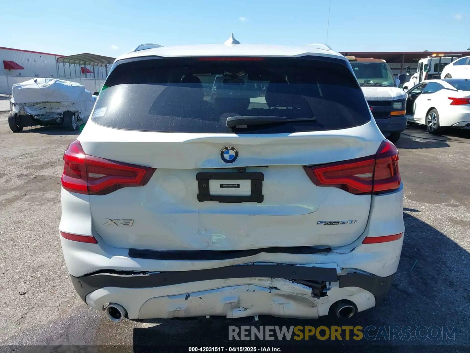 16 fotografías del automóvil dañado 5UXTY3C01L9D37085 BMW X3 2020