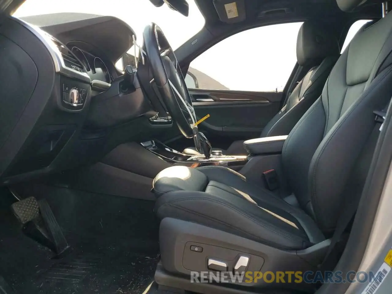 7 fotografías del automóvil dañado 5UXTY3C06L9C03785 BMW X3 2020