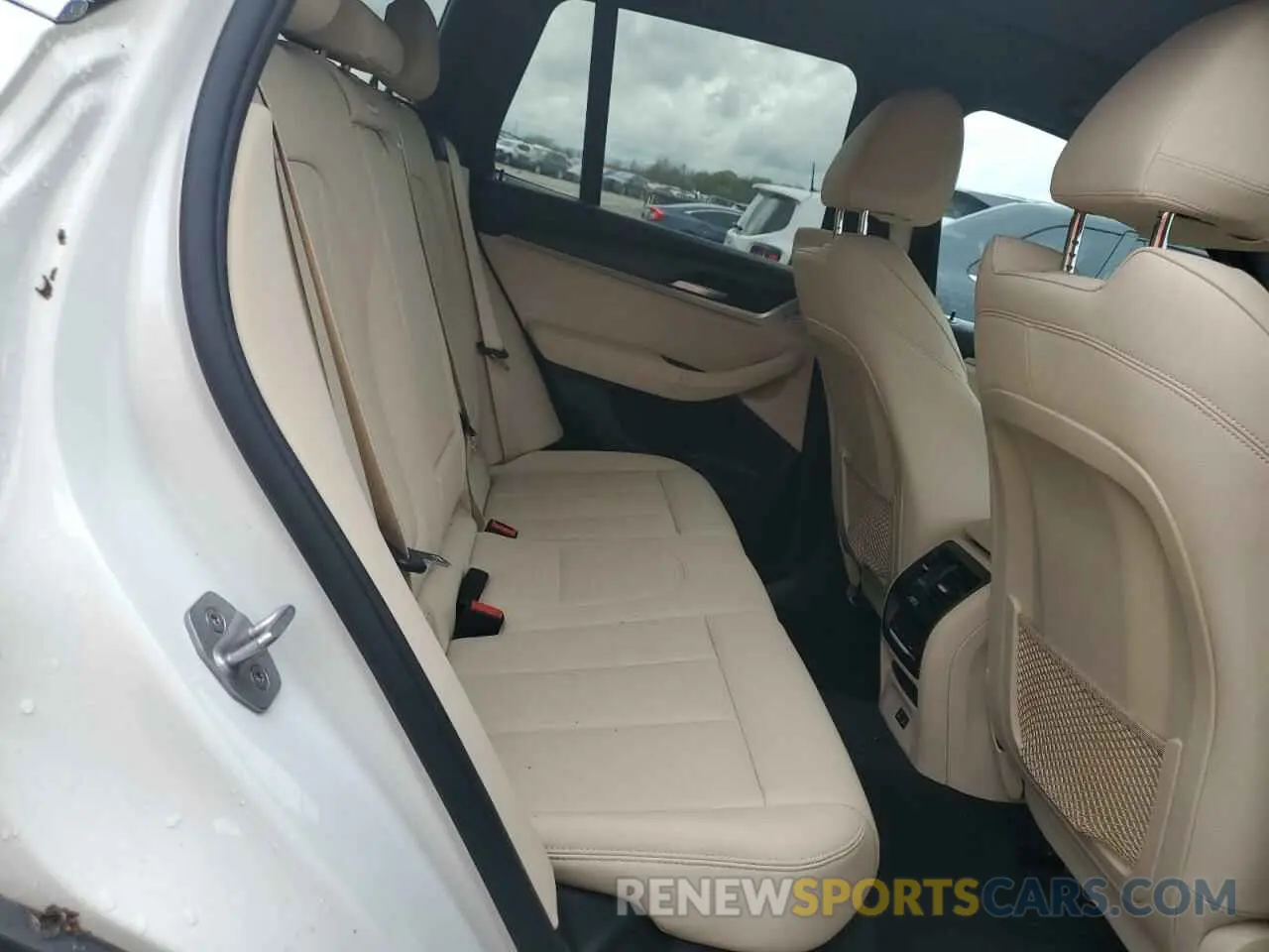 11 fotografías del automóvil dañado 5UXTY3C06L9D47384 BMW X3 2020