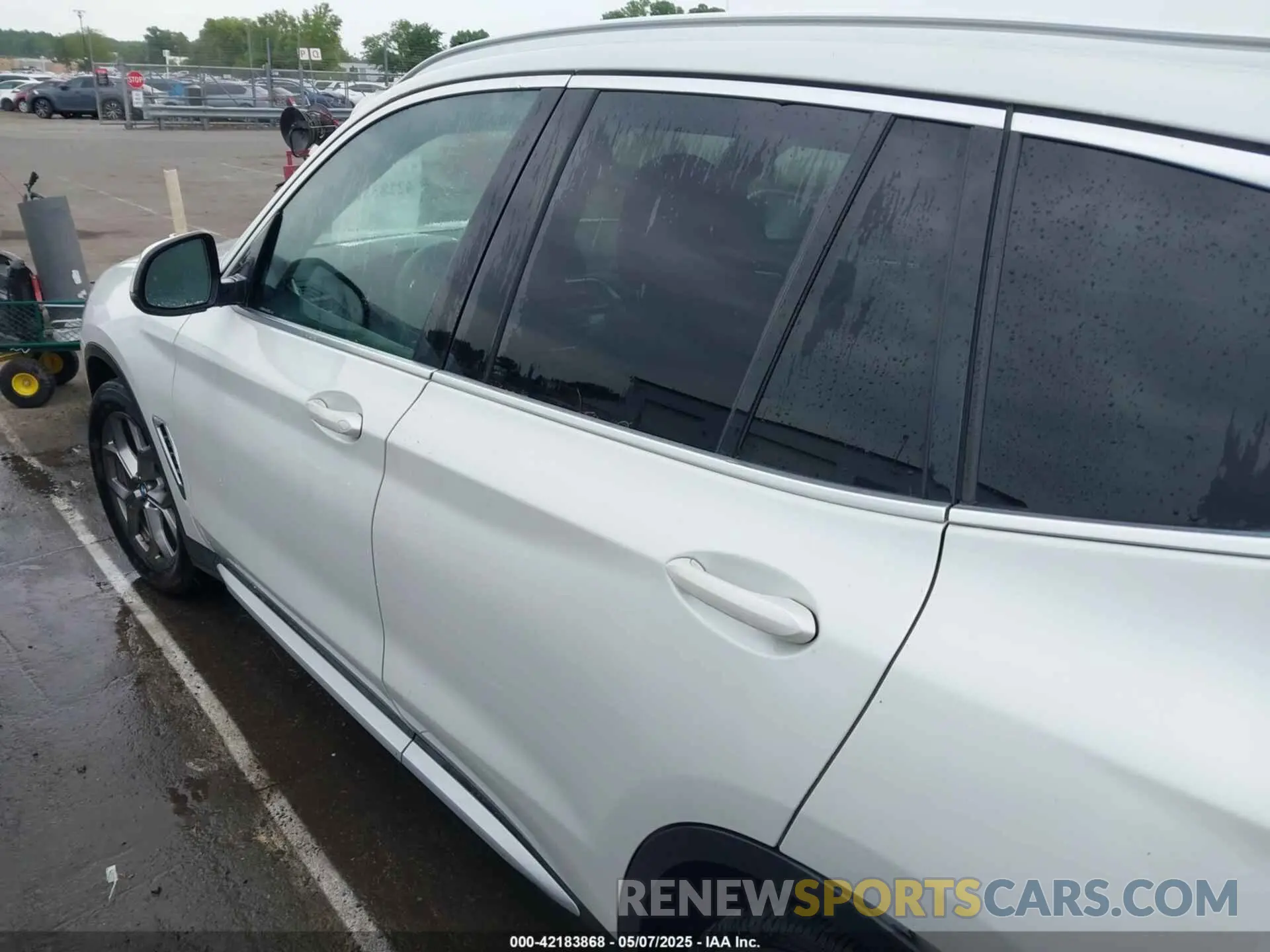 14 fotografías del automóvil dañado 5UXTY3C07L9B58551 BMW X3 2020