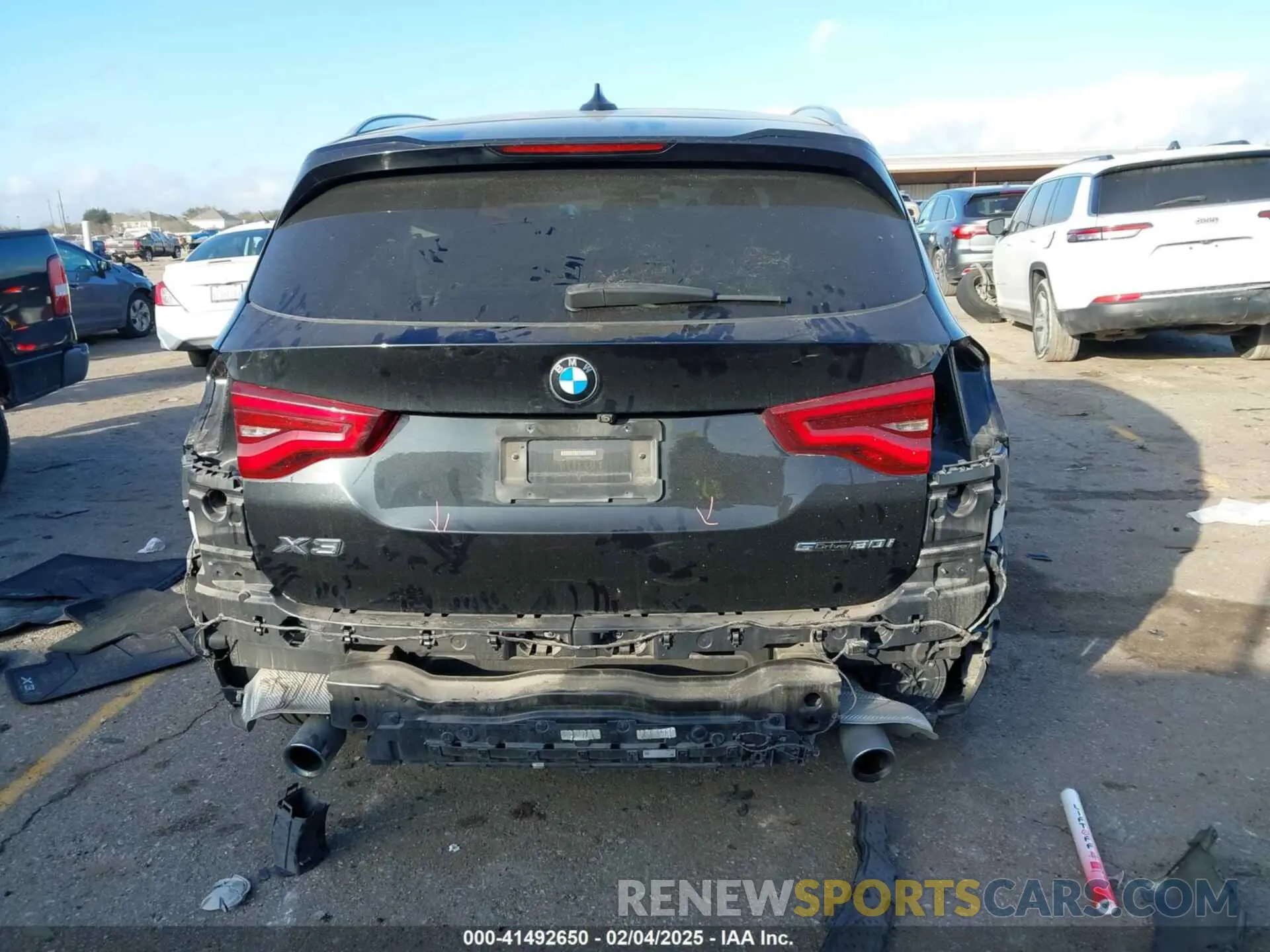 17 fotografías del automóvil dañado 5UXTY3C07LLU70420 BMW X3 2020