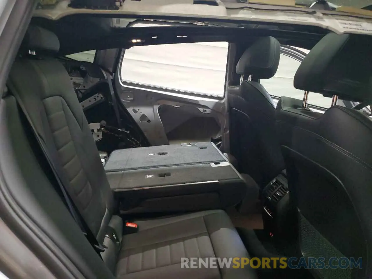 11 fotografías del automóvil dañado 5UXTY5C00L9D35257 BMW X3 2020