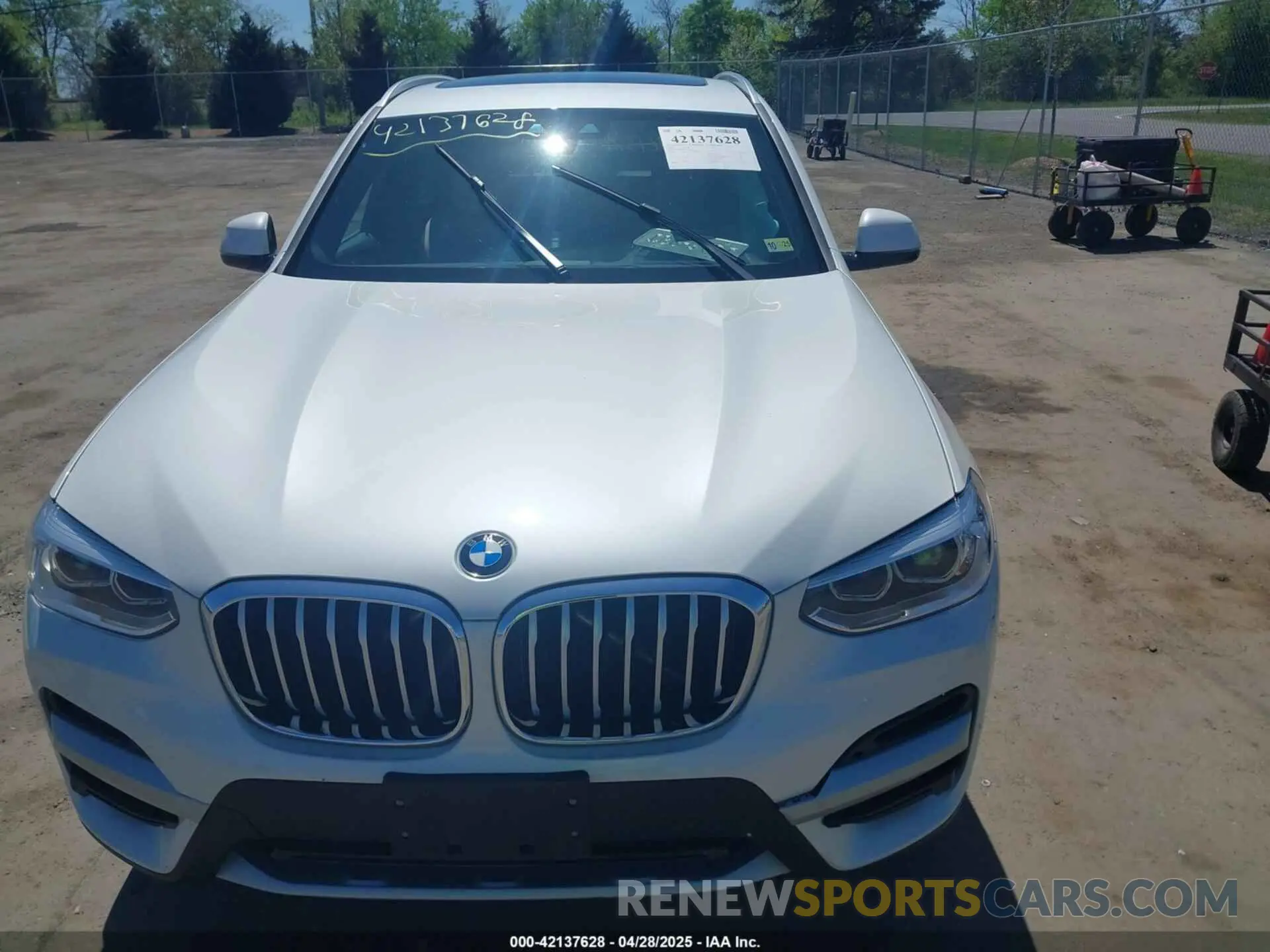12 fotografías del automóvil dañado 5UXTY5C01LLT32755 BMW X3 2020