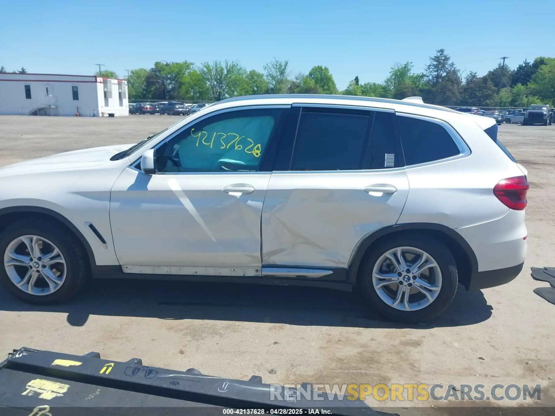 14 fotografías del automóvil dañado 5UXTY5C01LLT32755 BMW X3 2020