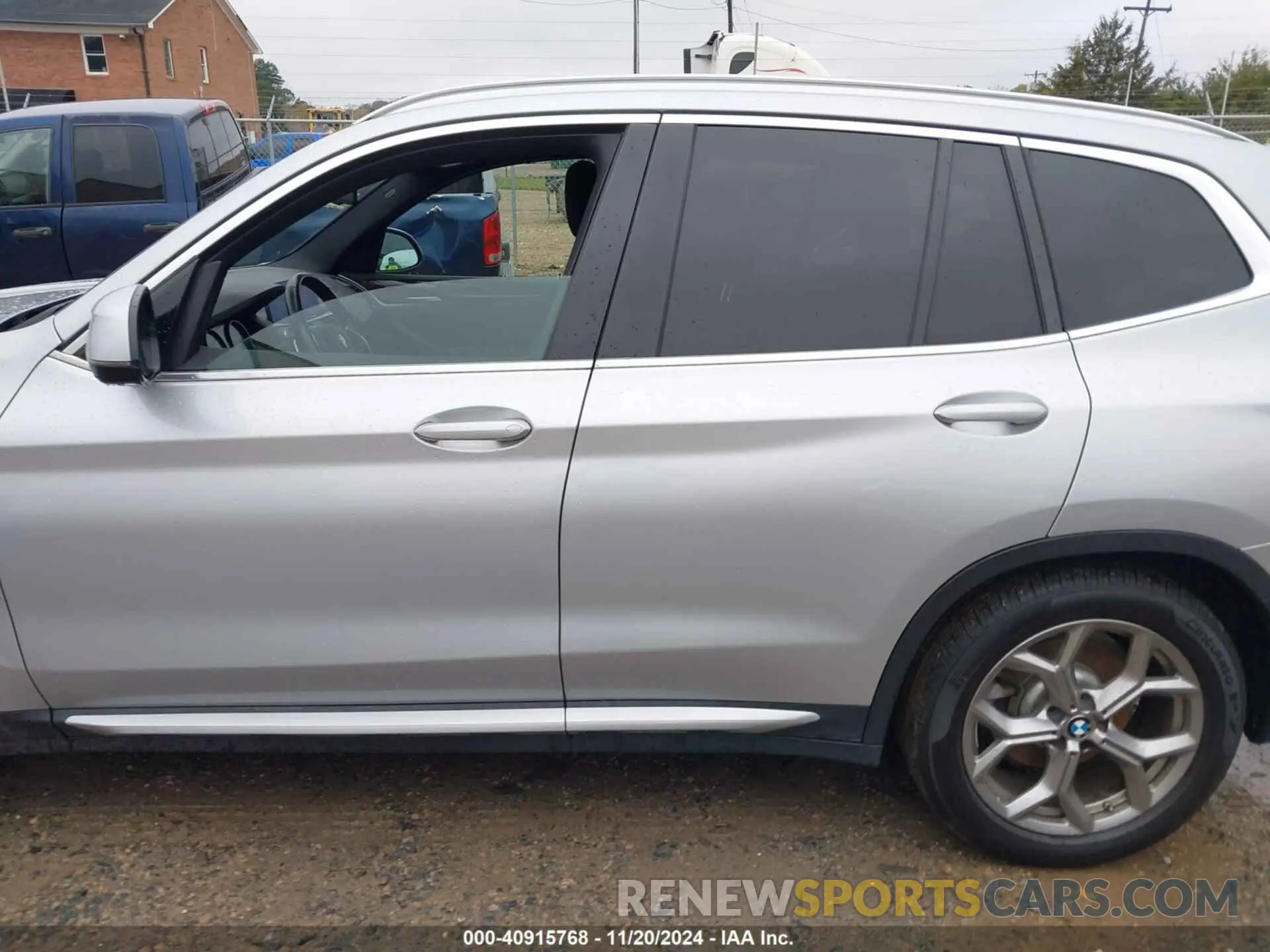14 fotografías del automóvil dañado 5UXTY5C02L9D08948 BMW X3 2020